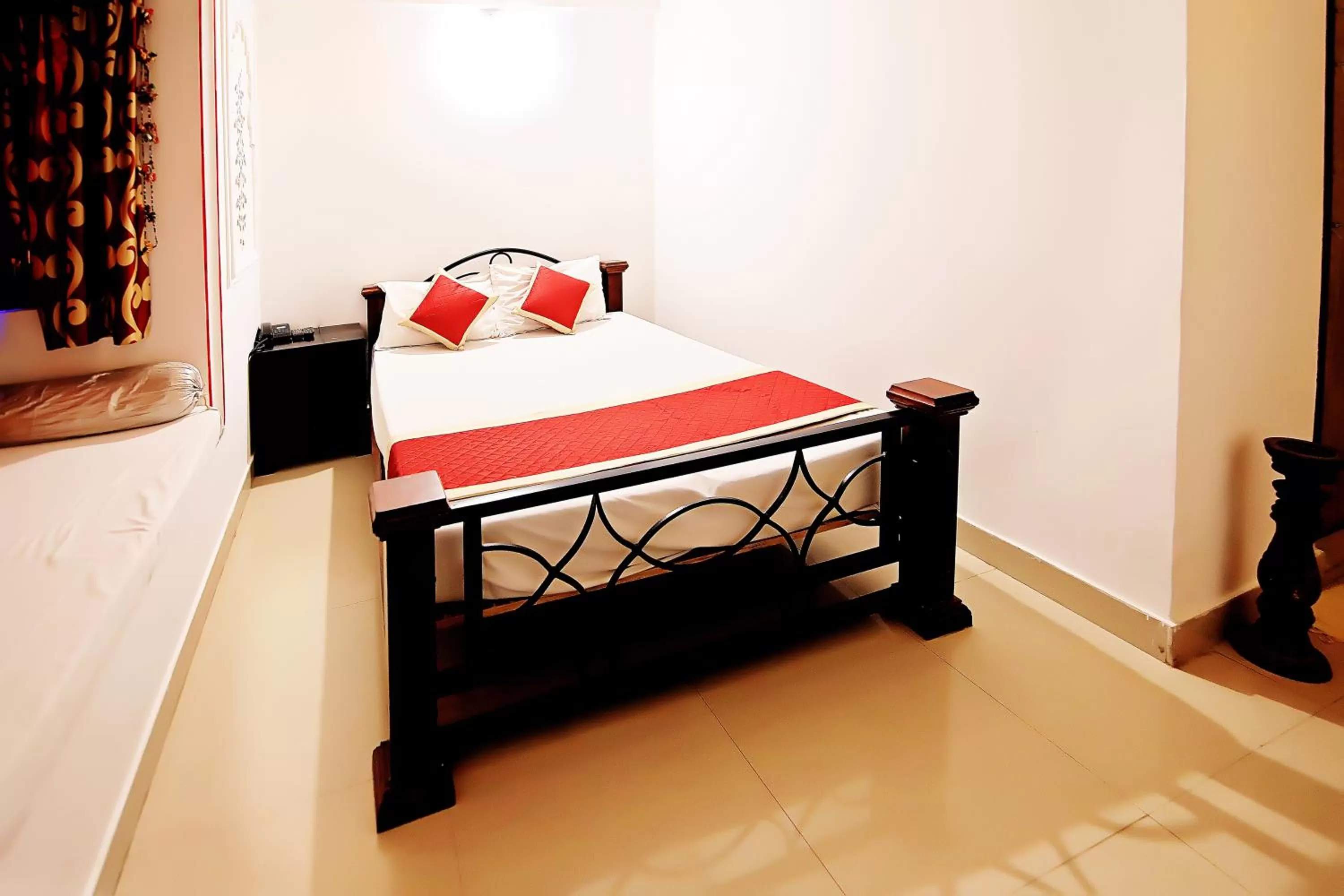 Bed in Hotel Panorama Haveli