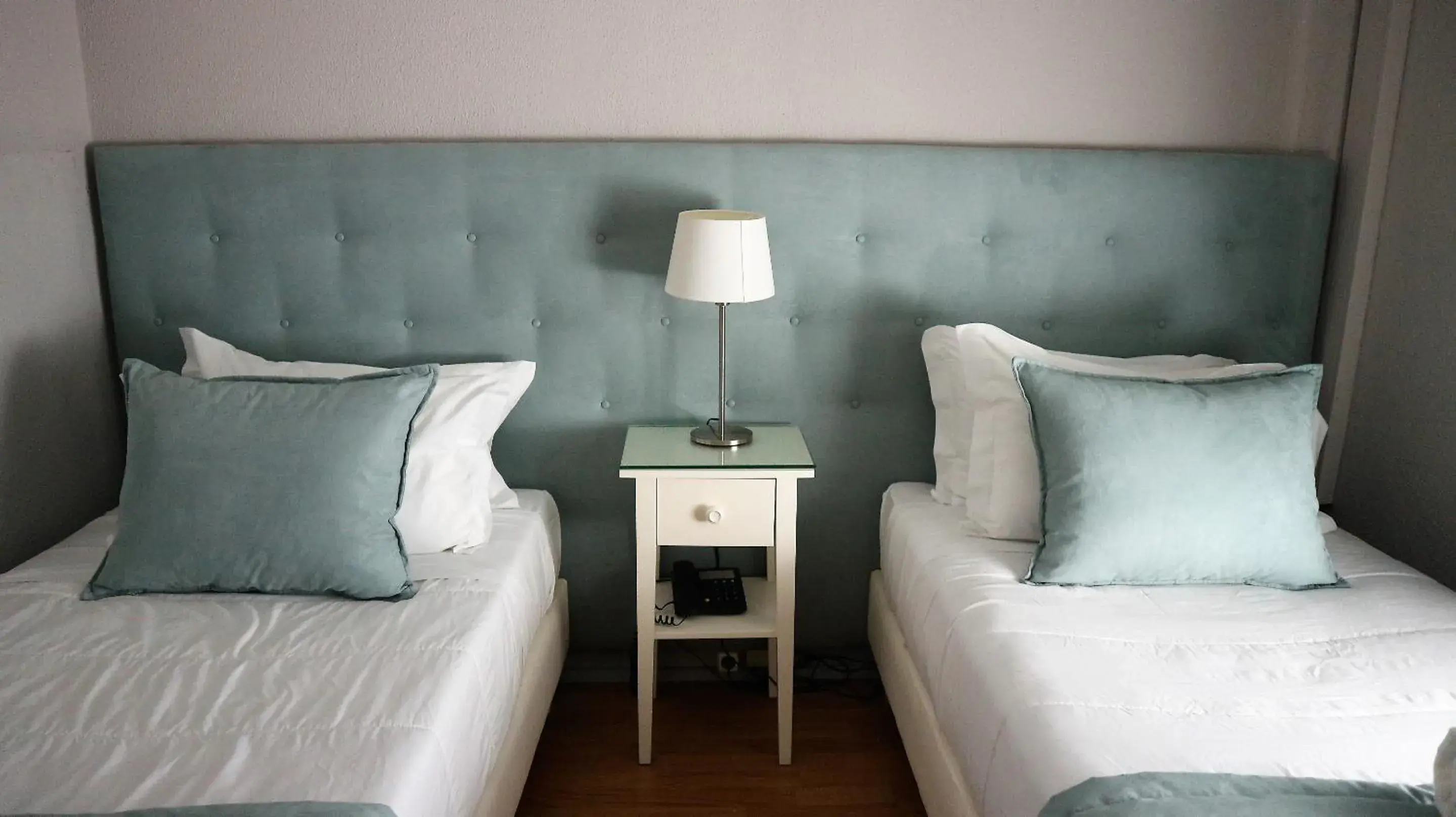 Twin Room in Hotel Senhor de Matosinhos Twin Room in Hotel Senhor de Matosinhos