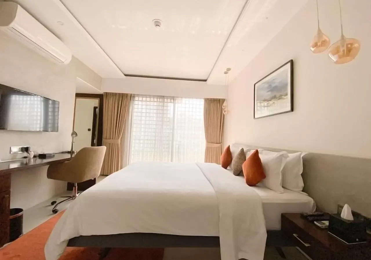 Deluxe Double Room - single occupancy in Jatra Flagship Dhaka Lake View Deluxe Double Room - single occupancy in Jatra Flagship Dhaka Lake View