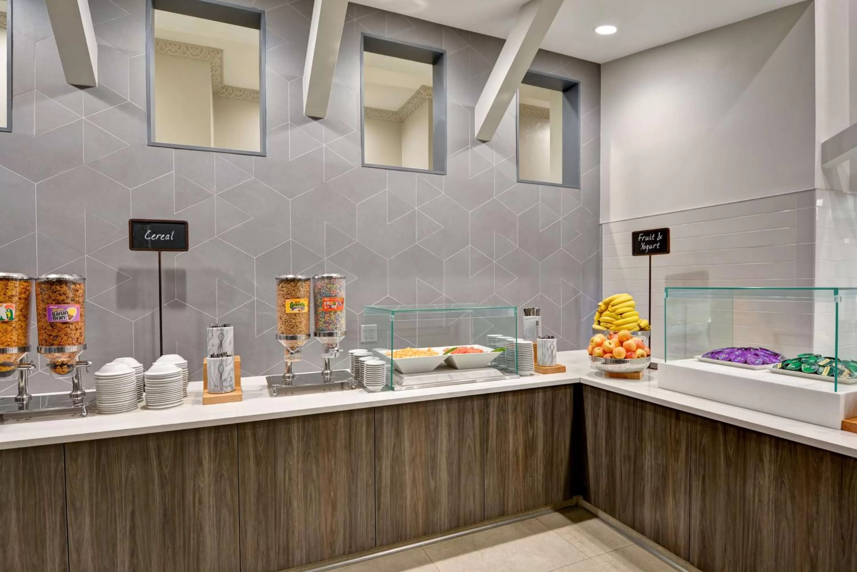 Breakfast in Embassy Suites by Hilton Miami International Airport