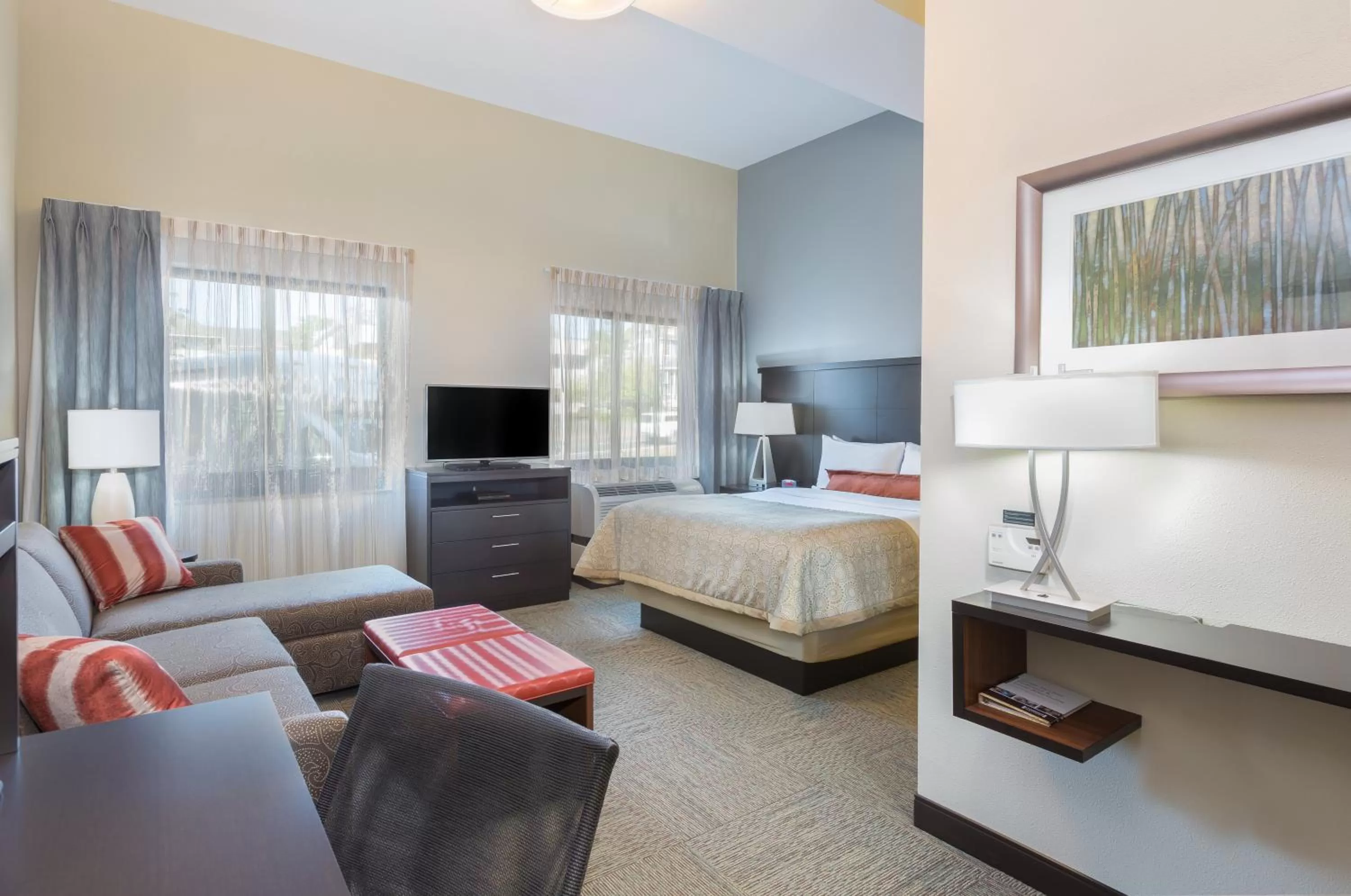 Bedroom, Bed in Staybridge Suites Seattle - Fremont by IHG