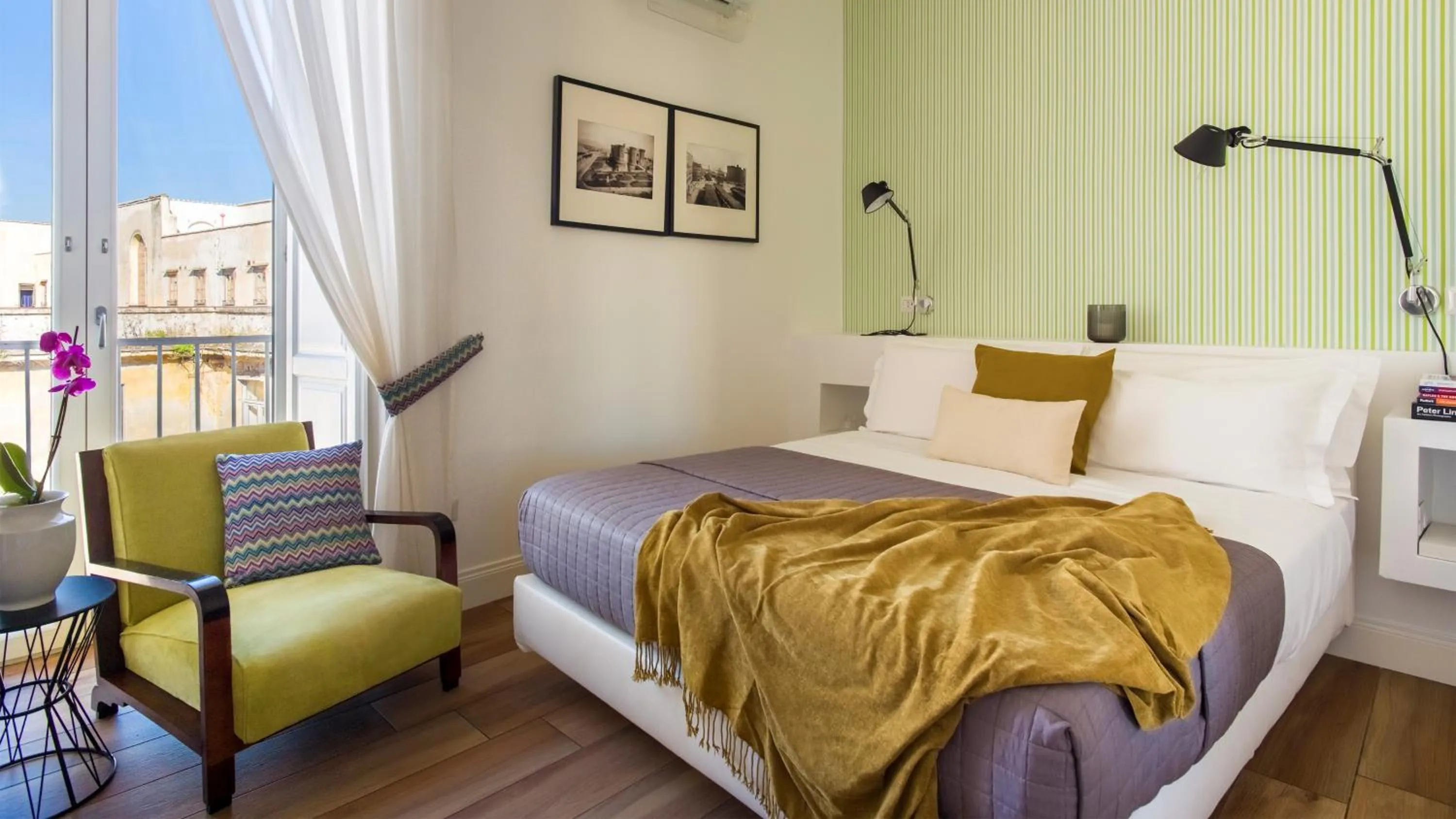 Bed in Santa Chiara Boutique Hotel