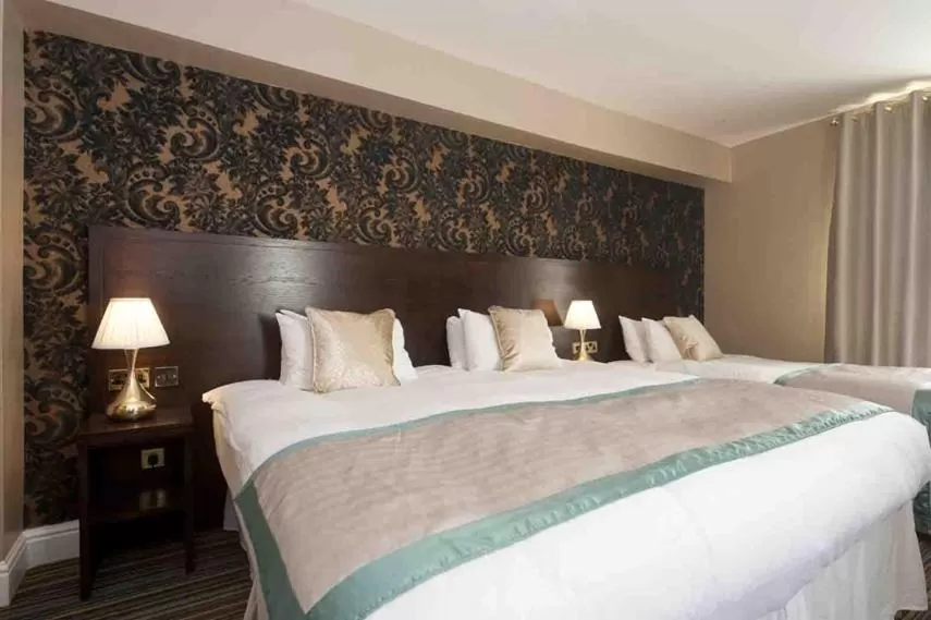 Bedroom, Bed in The Wyndham Arms-Wetherspoon