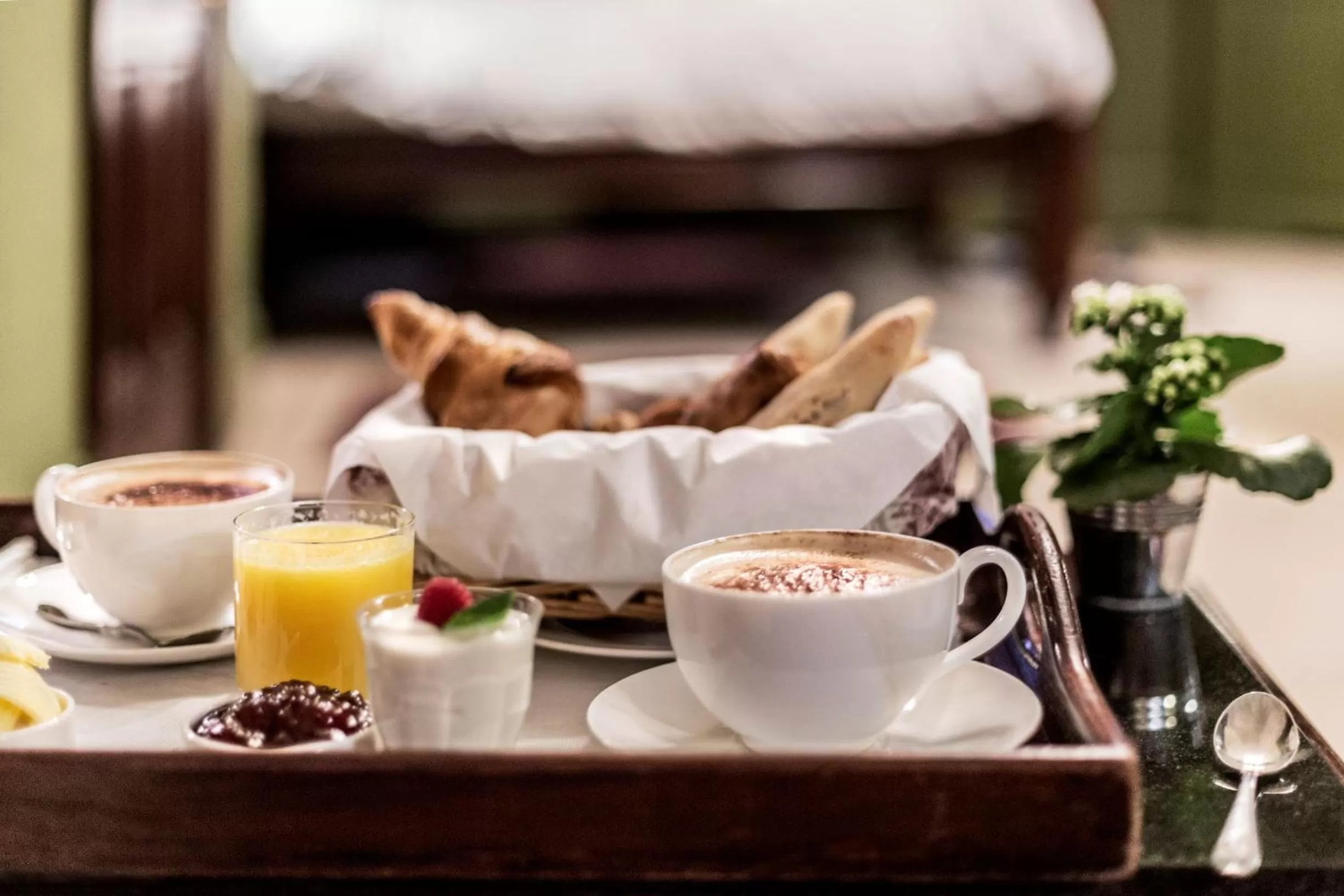 Breakfast in The Rookery