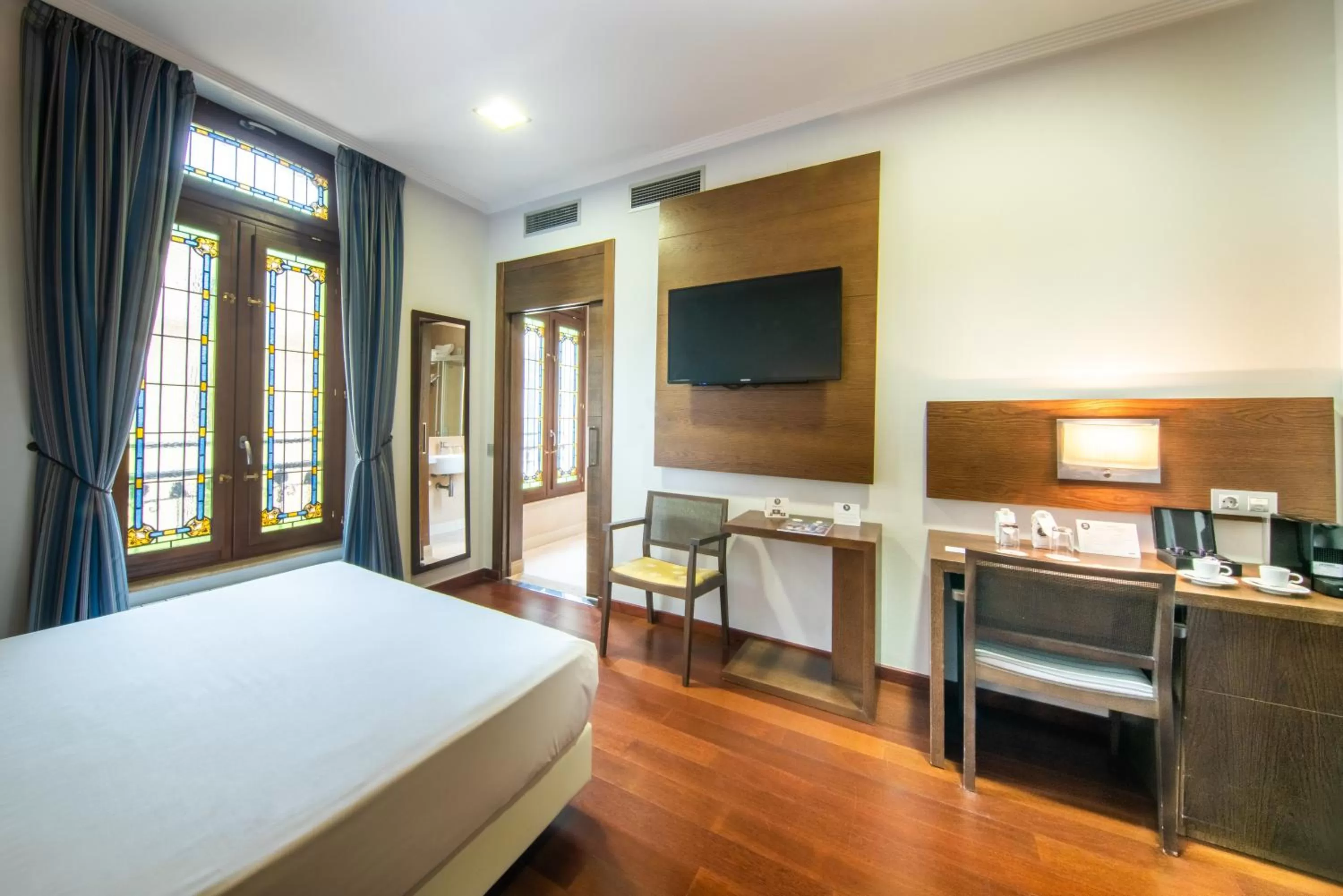 View (from property/room), Bed in Soho Boutique Oviedo