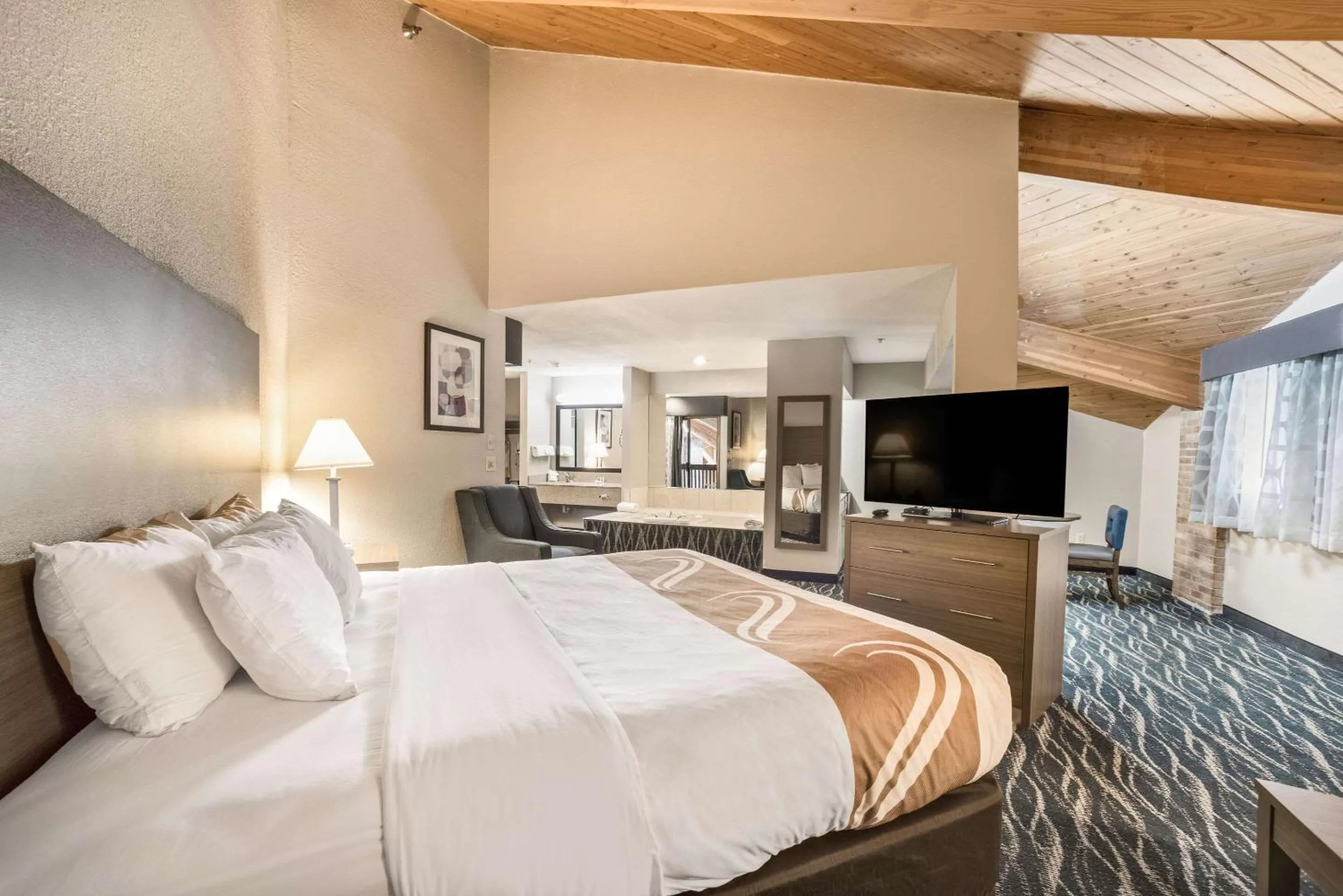 Photo of the whole room, Bed in Quality Inn Effingham North