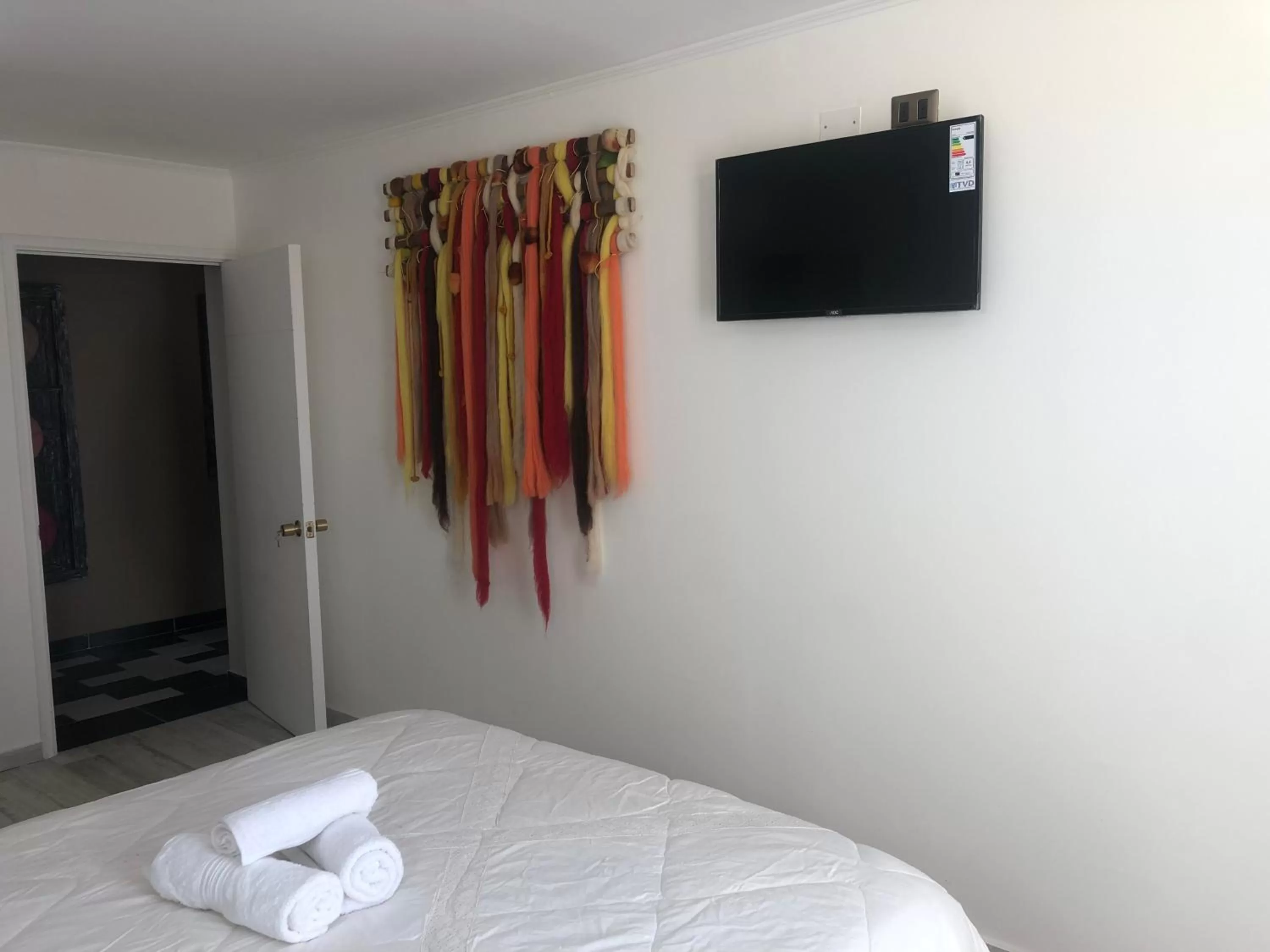 TV/Entertainment Center in Hotel Boutique Suri