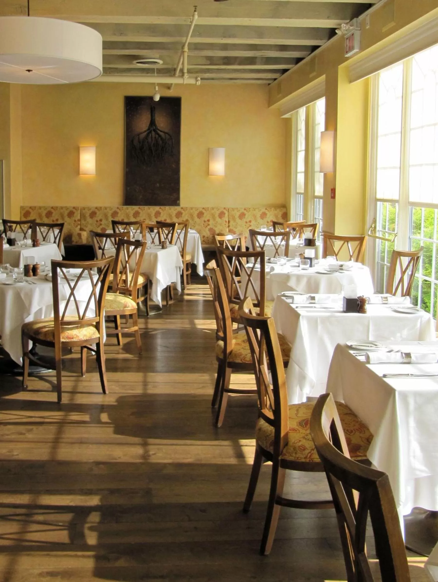 Restaurant/places to eat in Inn On The Twenty