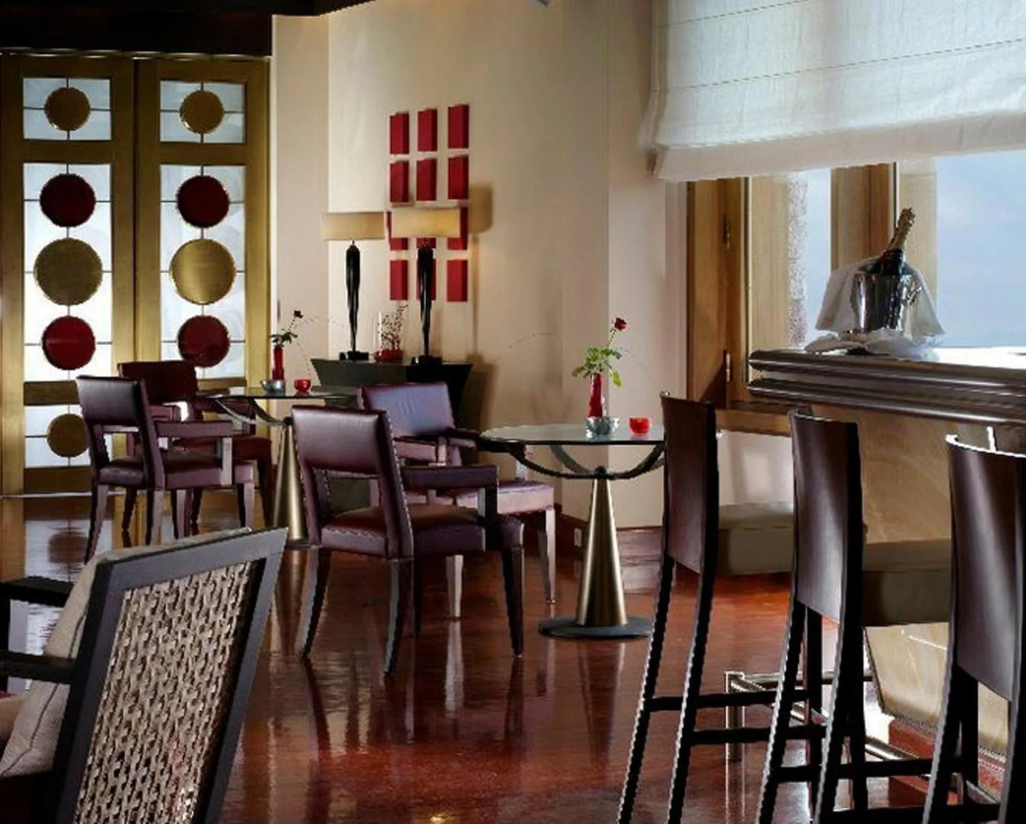 Lounge or bar in Amphitryon Hotel