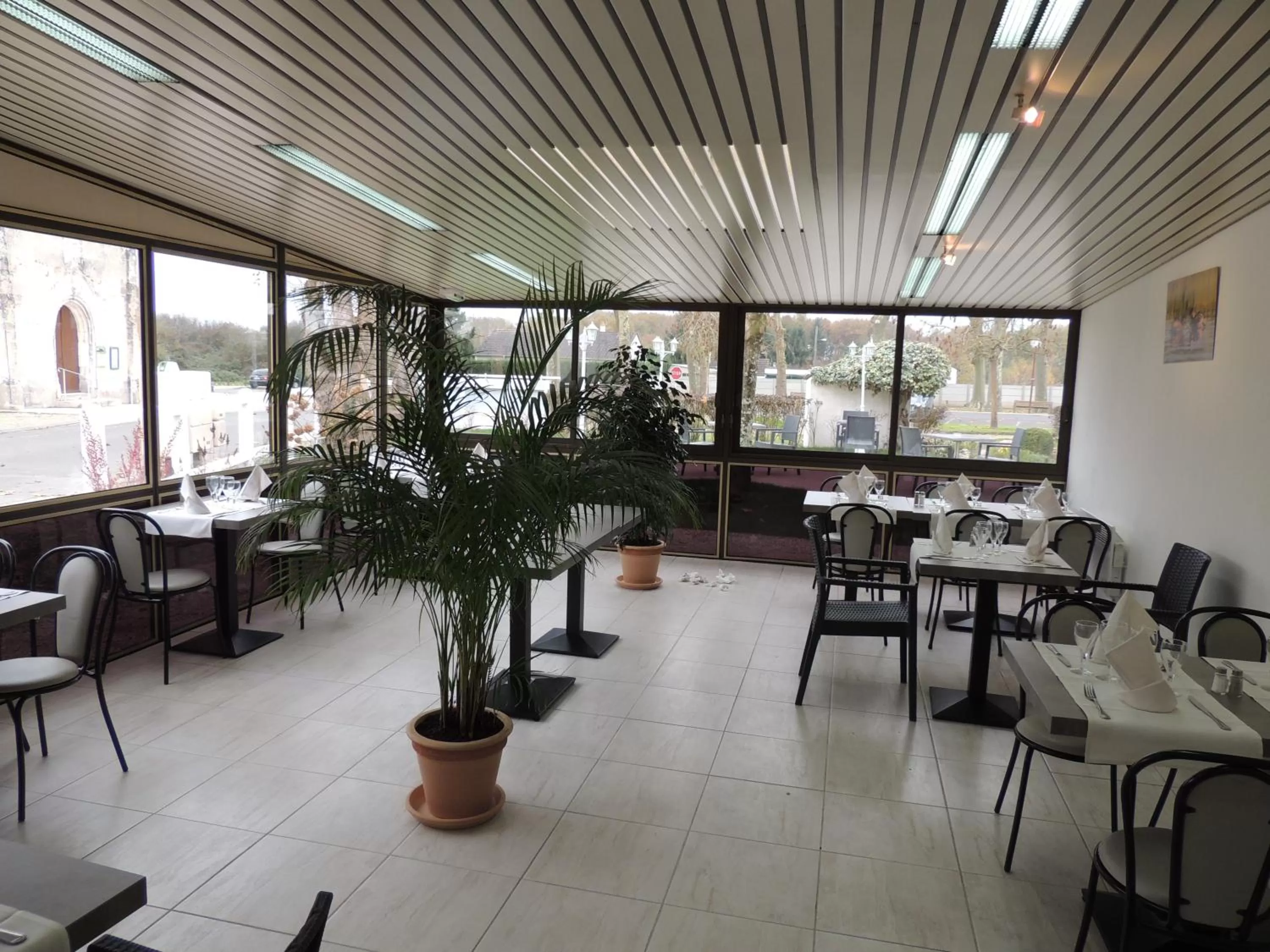 Restaurant/places to eat in Le Lanthenay