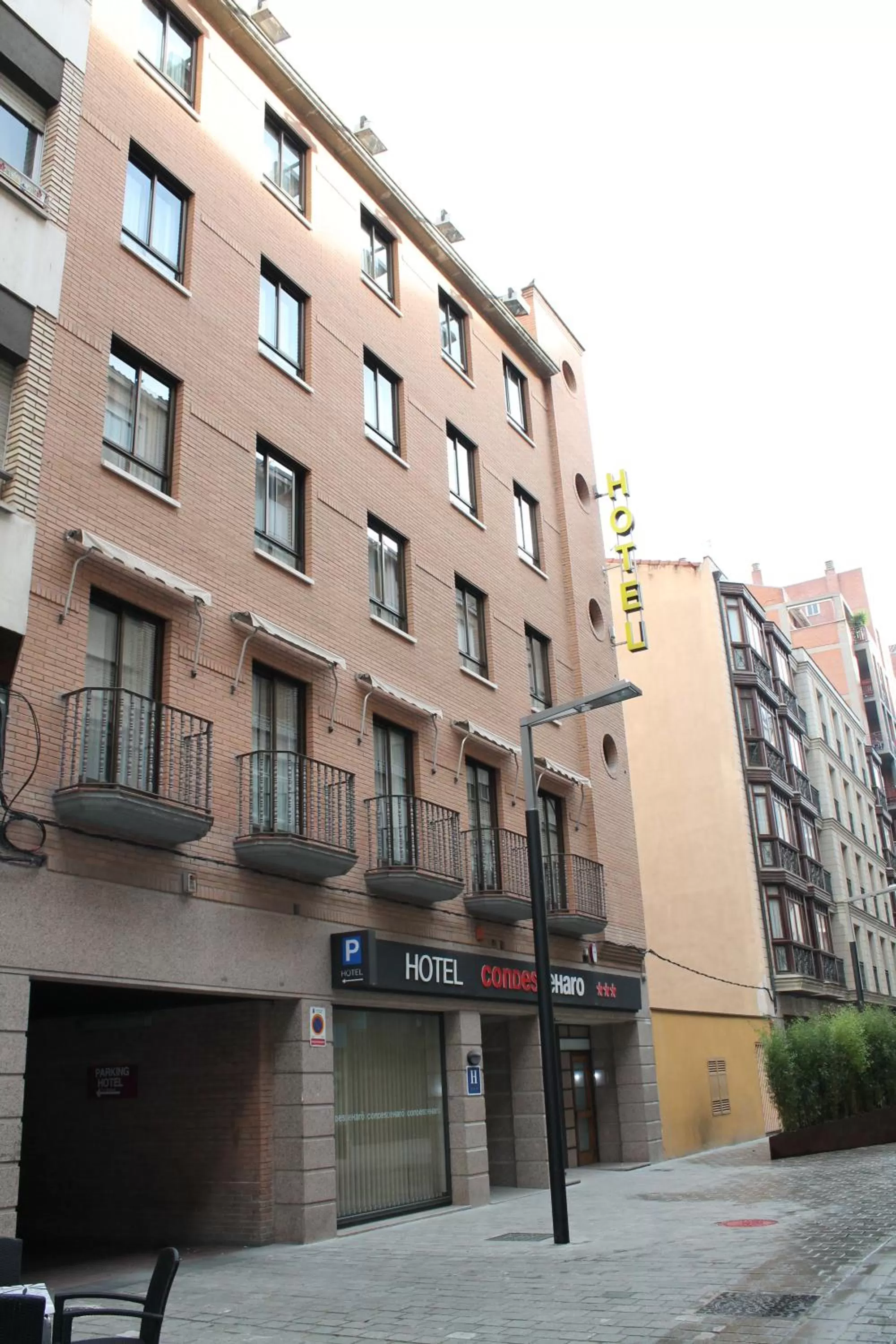 Property building in Hotel Condes de Haro