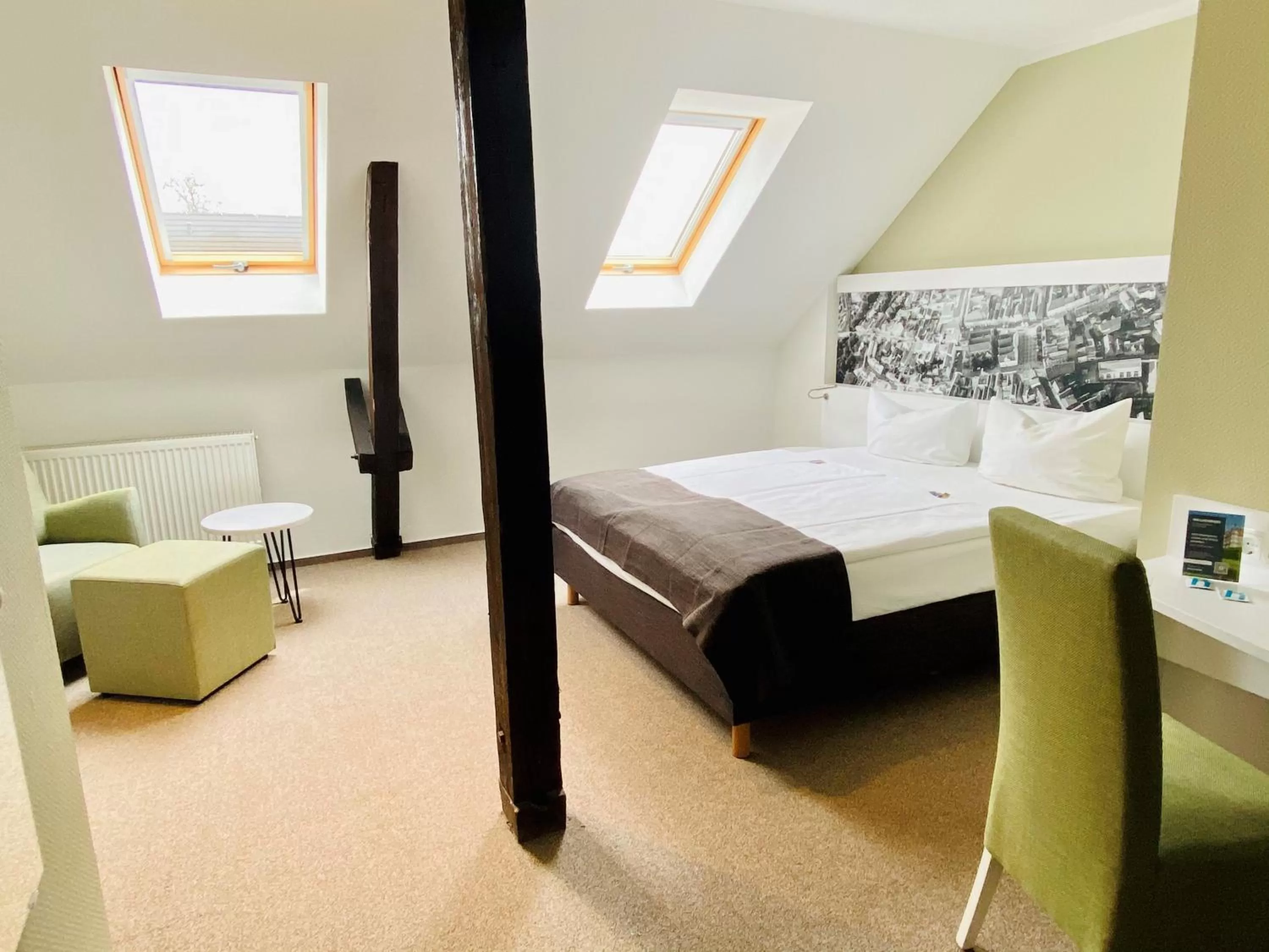 Photo of the whole room, Bed in Hotel am Schlosspark