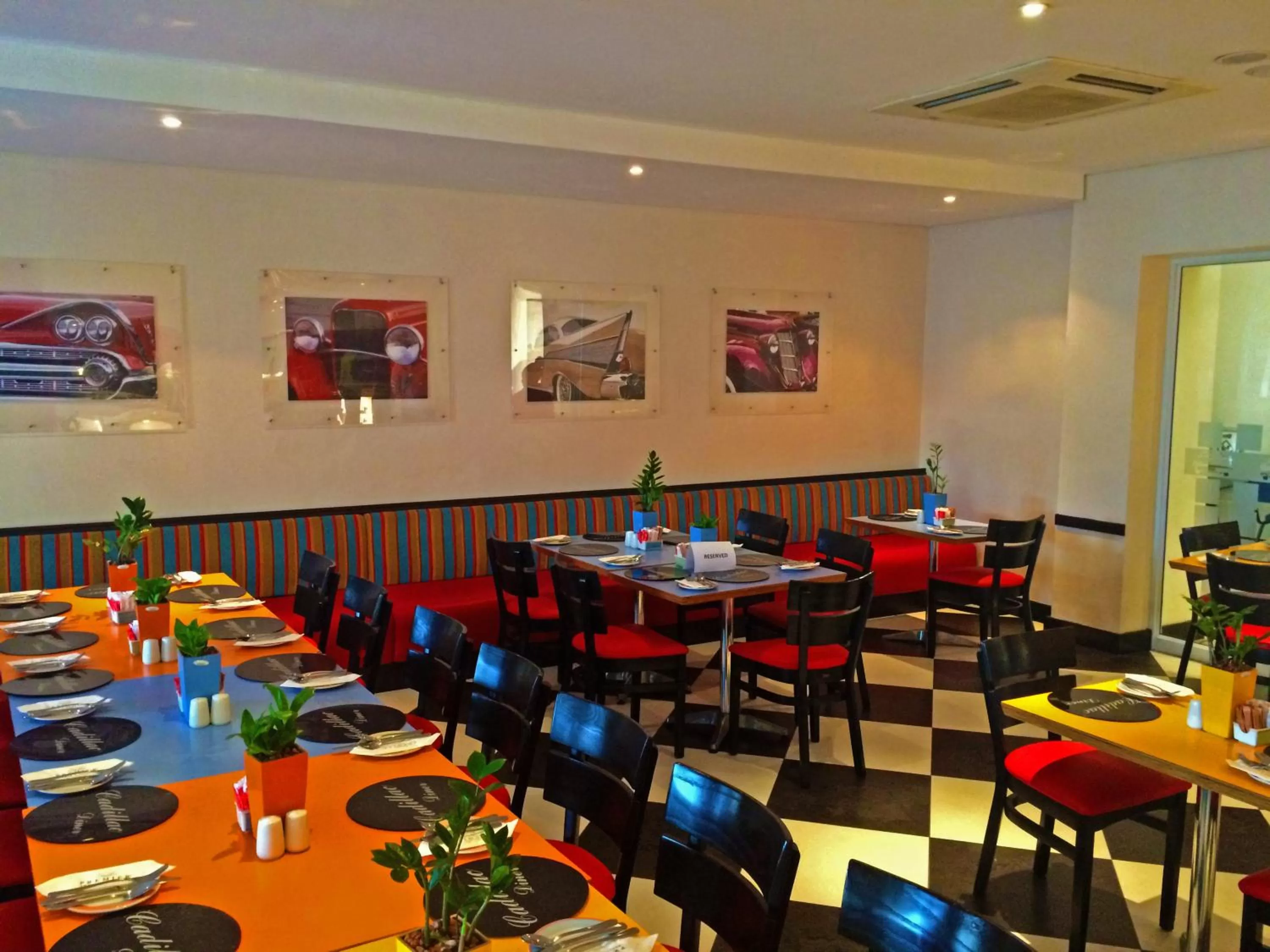 Coffee/tea facilities in Premier Splendid Inn Bayshore