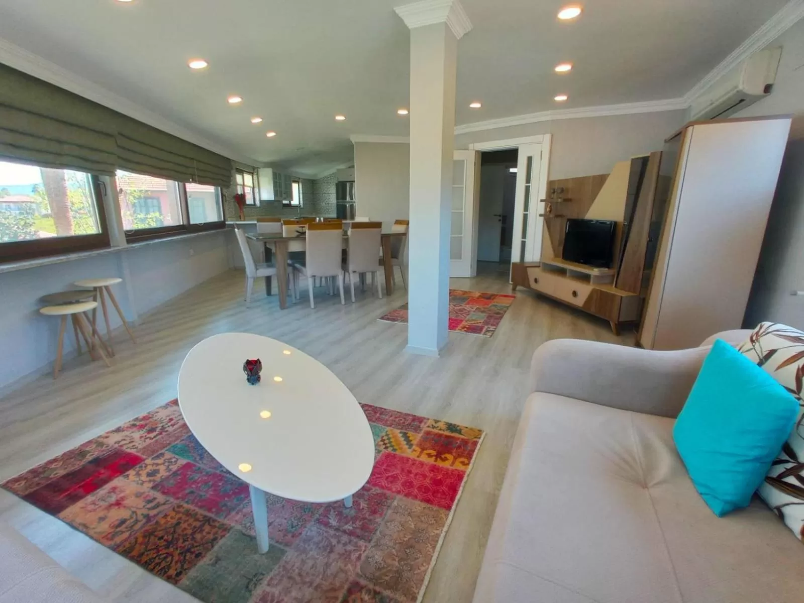 Communal lounge/ TV room in Hotel Palme Dalyan