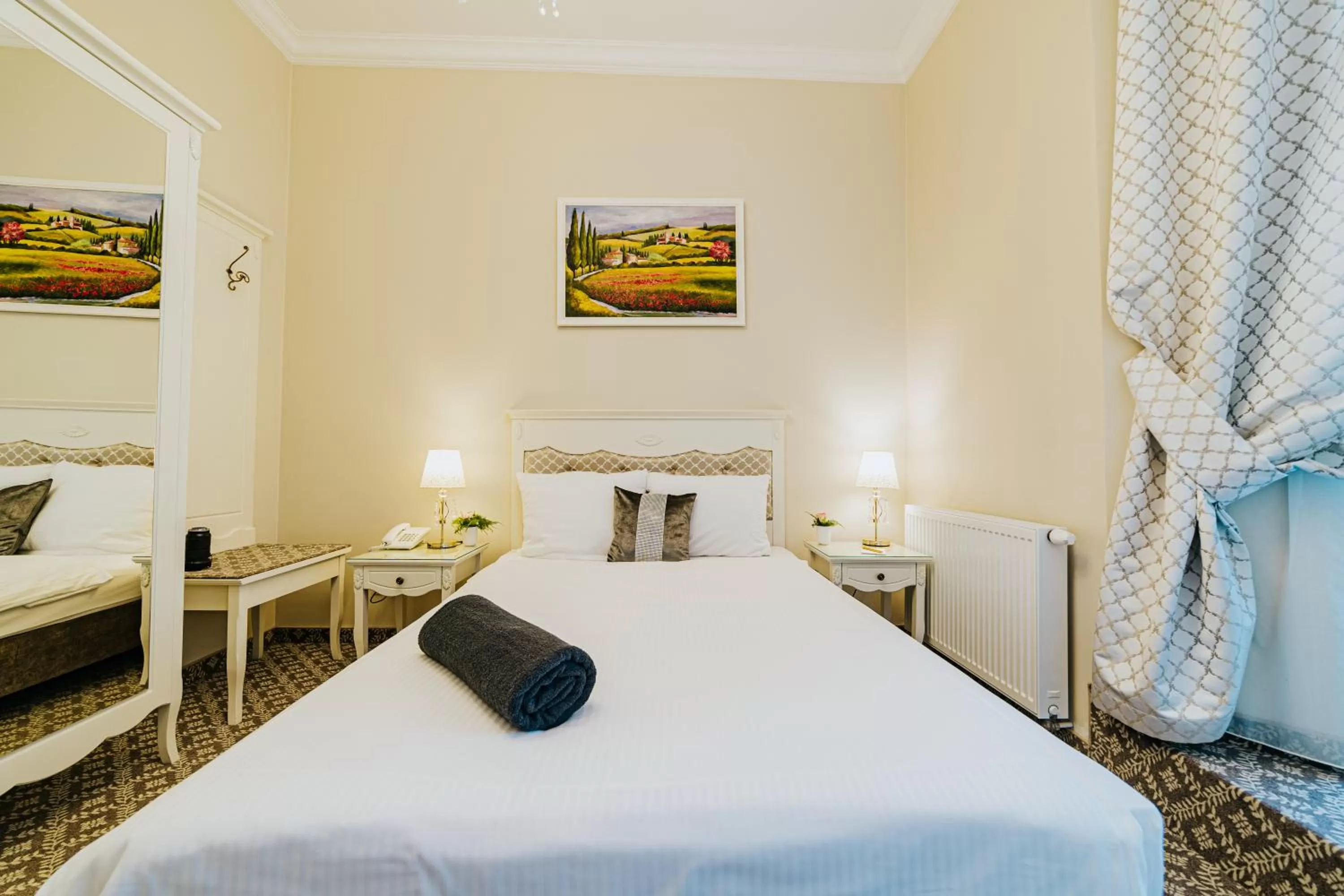 Bed in Hotel Willa Flora