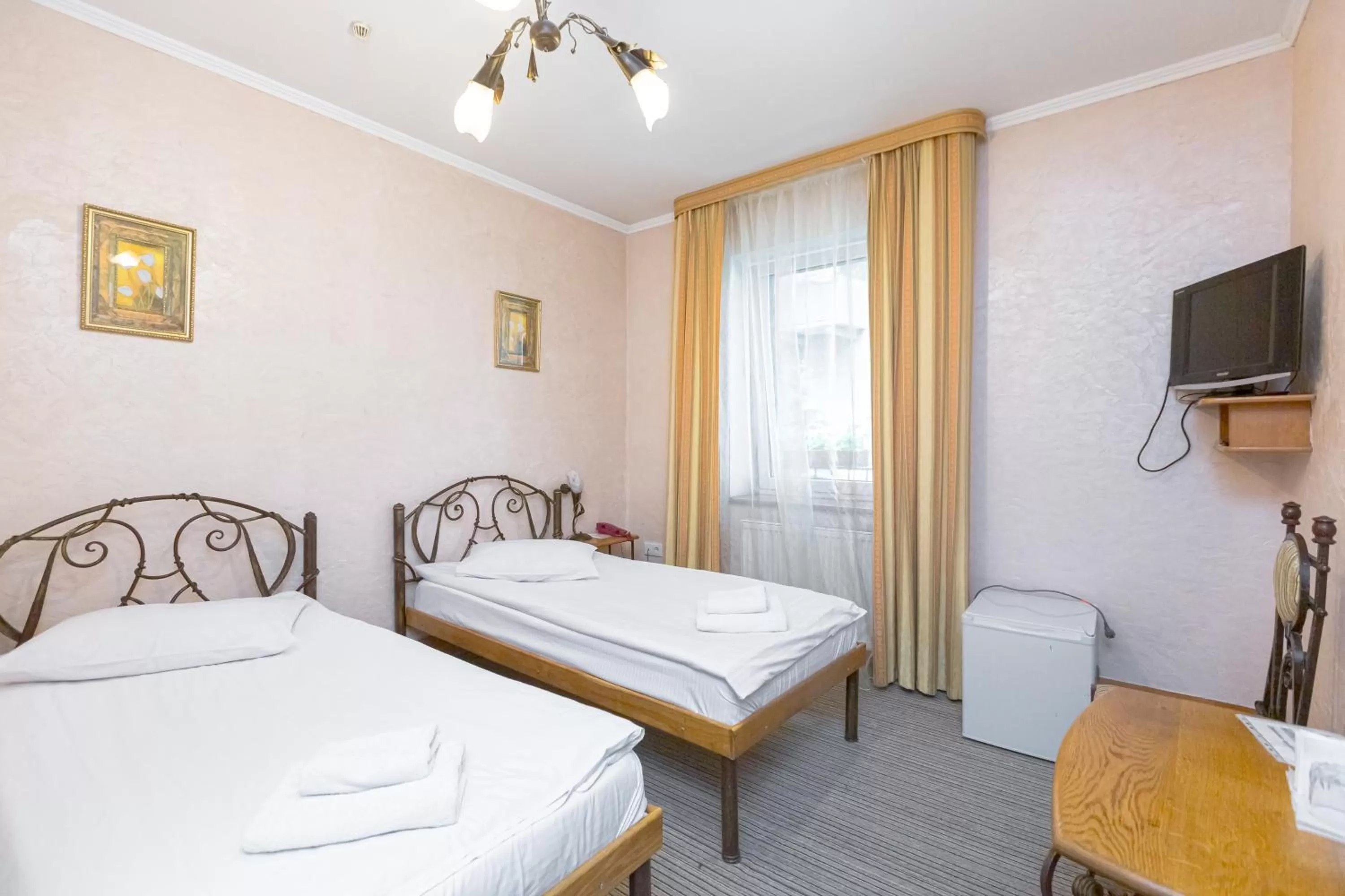 Bed in Staryi Krakiv