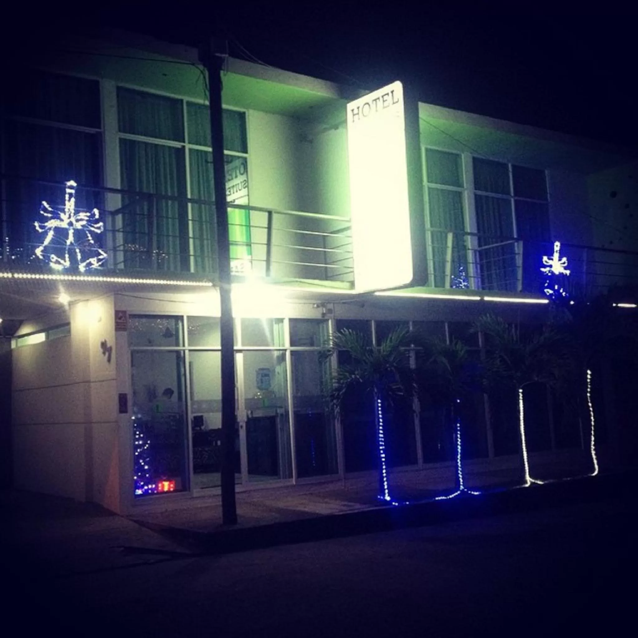 Facade/entrance, Property Building in Hotel & Suites Mo Sak