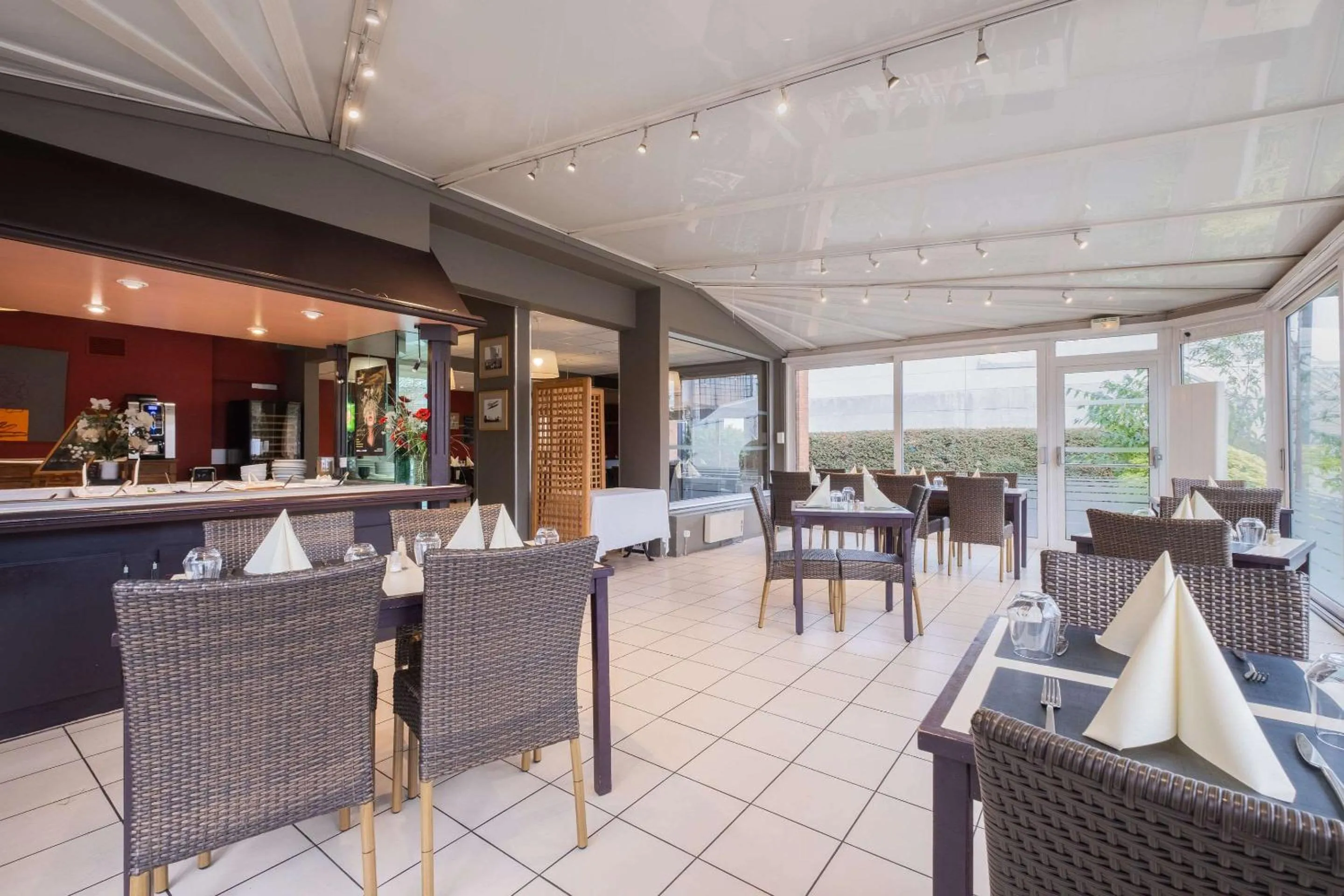 Restaurant/places to eat in Comfort Hotel Lille L'Union