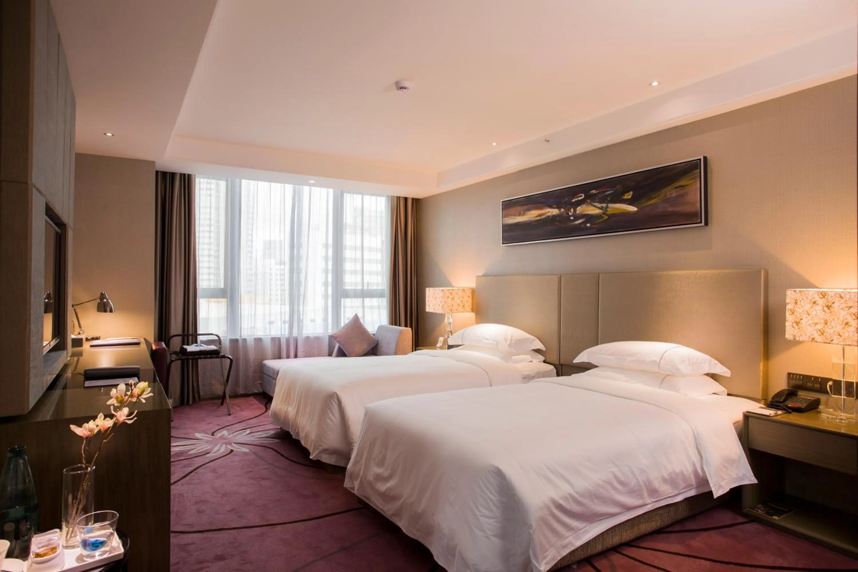 Comfort Twin Room in La Perle International Hotel