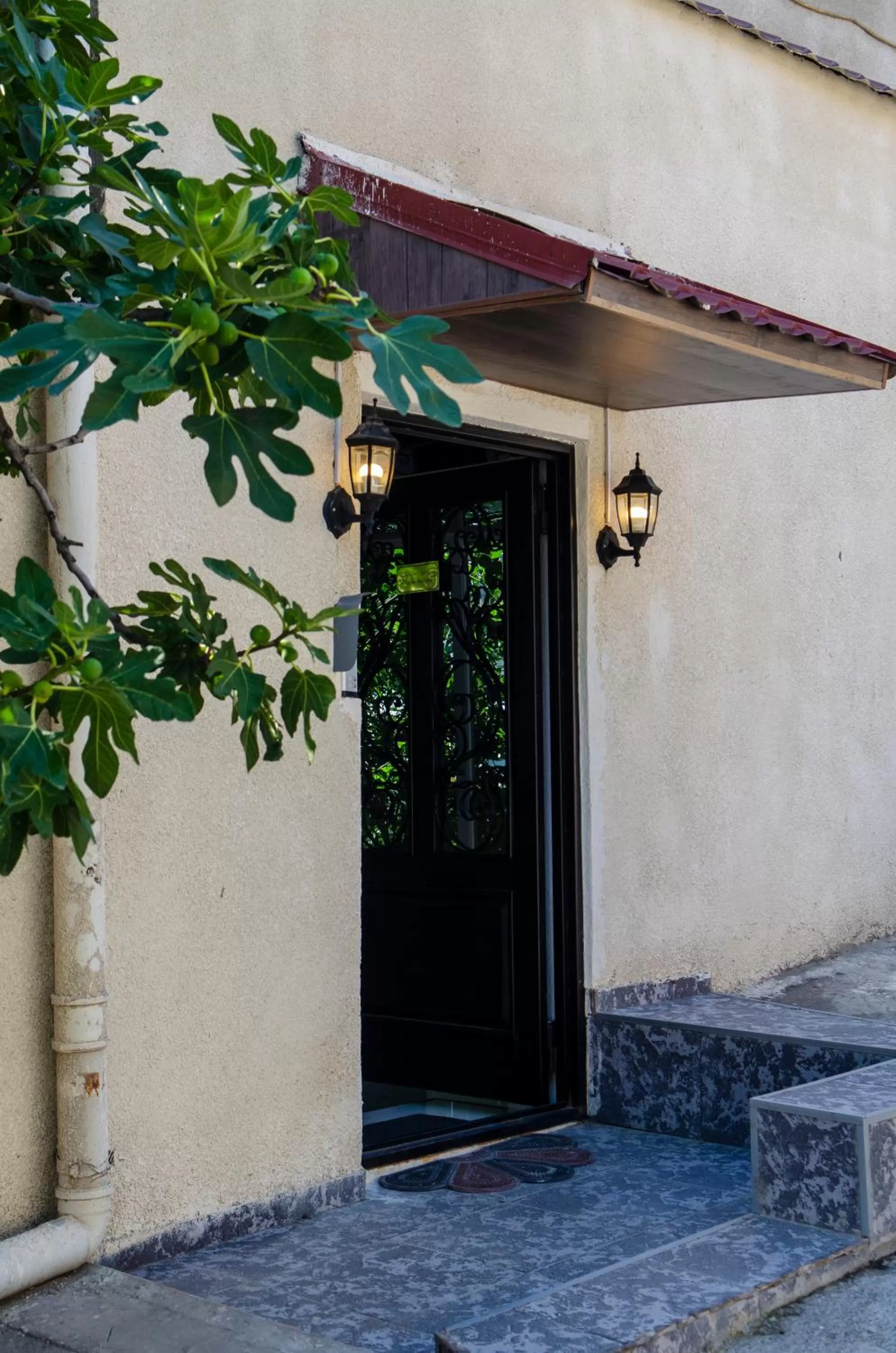 Facade/entrance in Hotel S.R