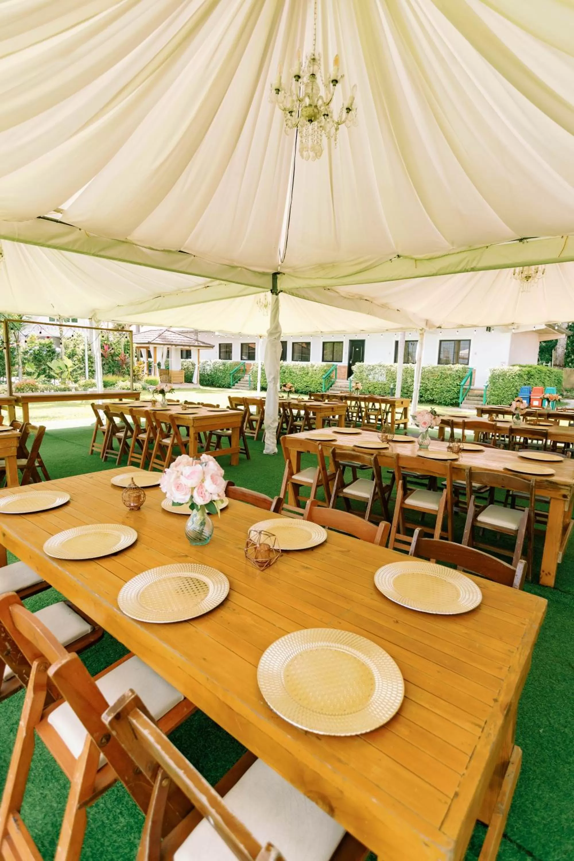 Restaurant/places to eat in 3 Peaks Resort & Boutique Hotel