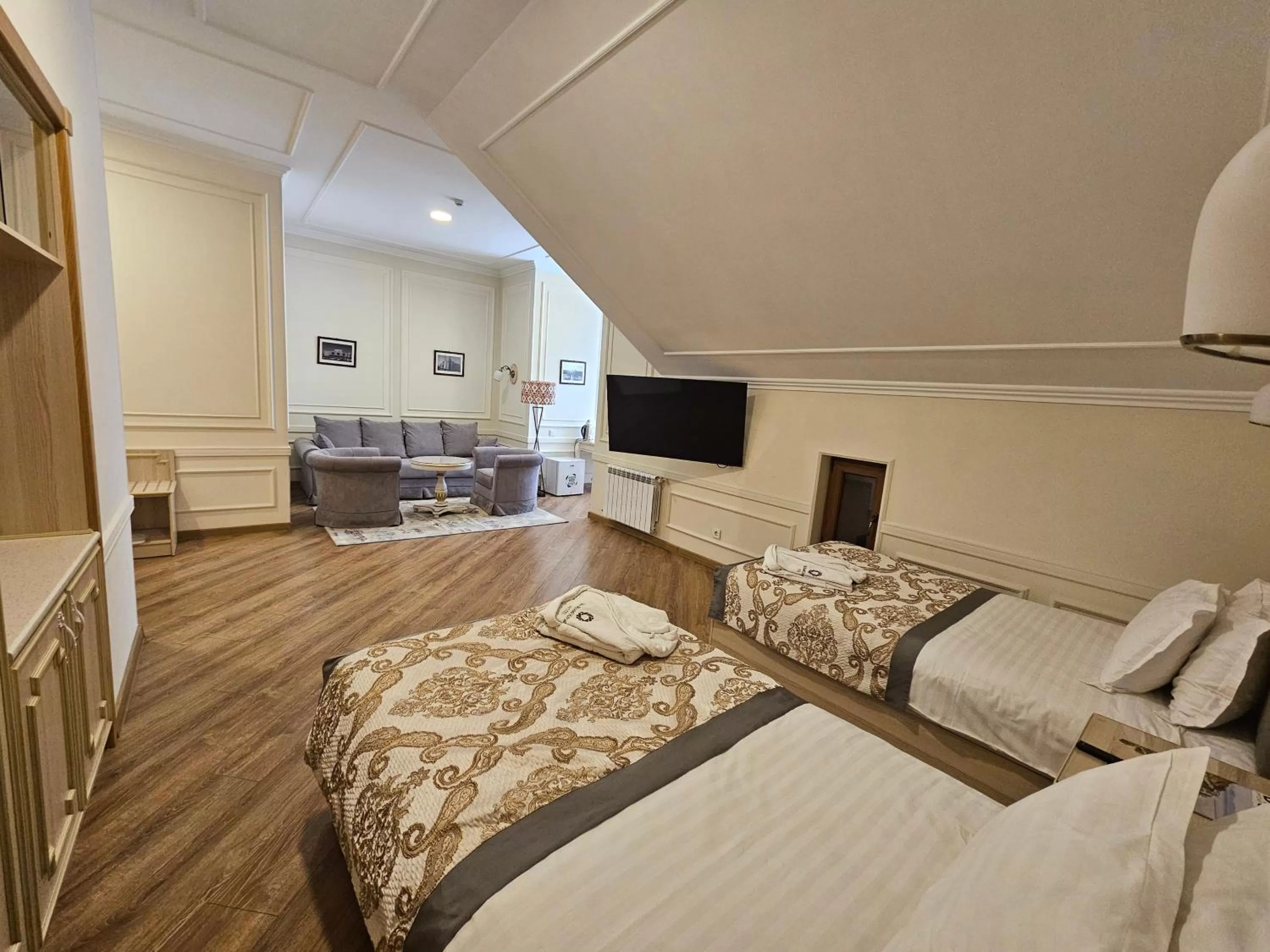 Bedroom, Bed in Silk Road Kokand Hotel