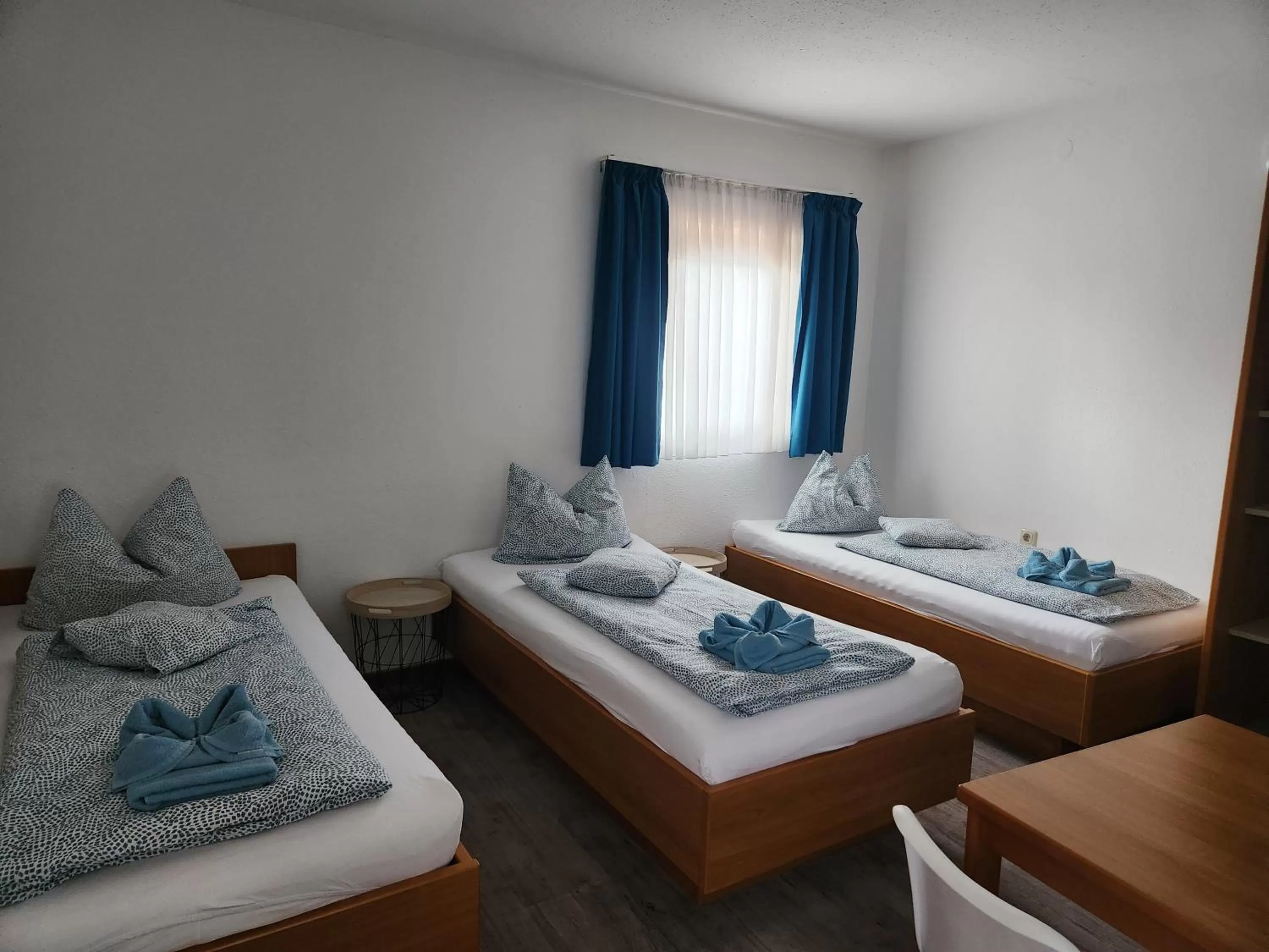 Bed in Mainstern Hotel