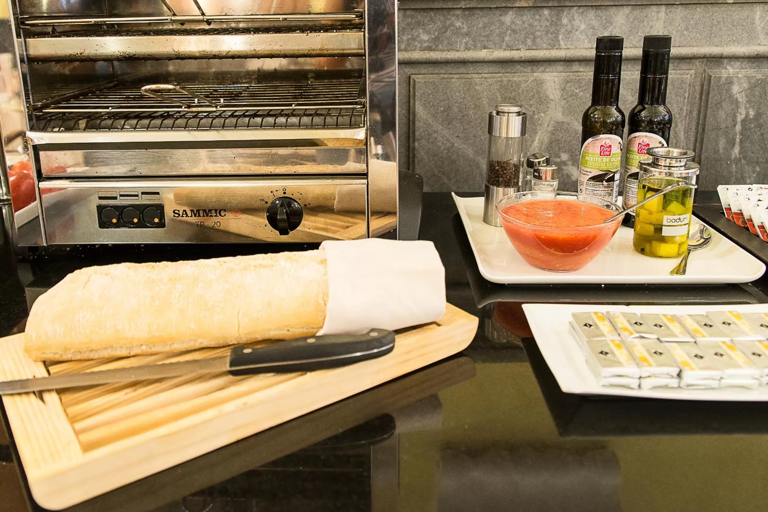 Food in Hotel Inglaterra