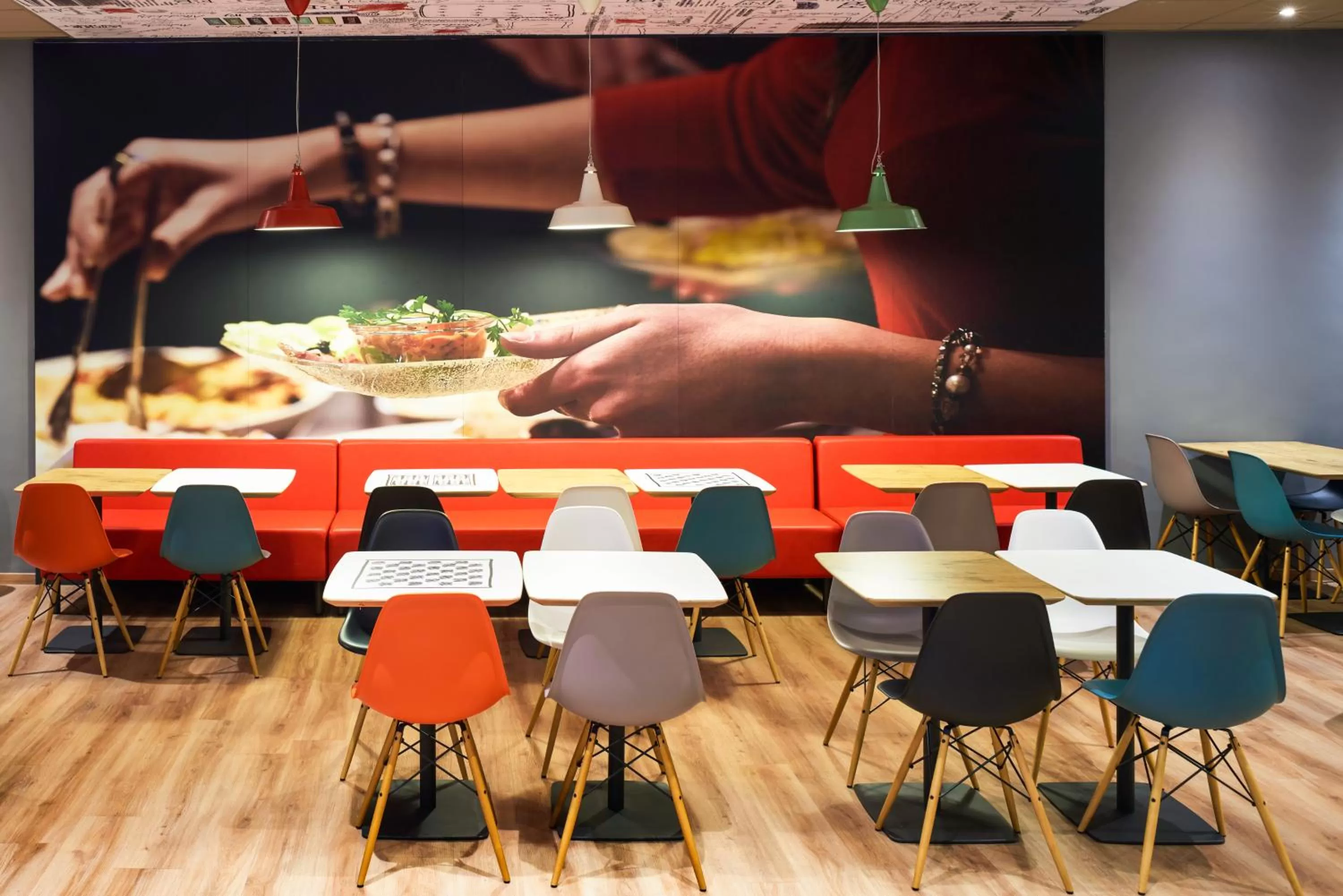 Food and drinks in ibis Jerusalem city Center - An AccorHotels Brand