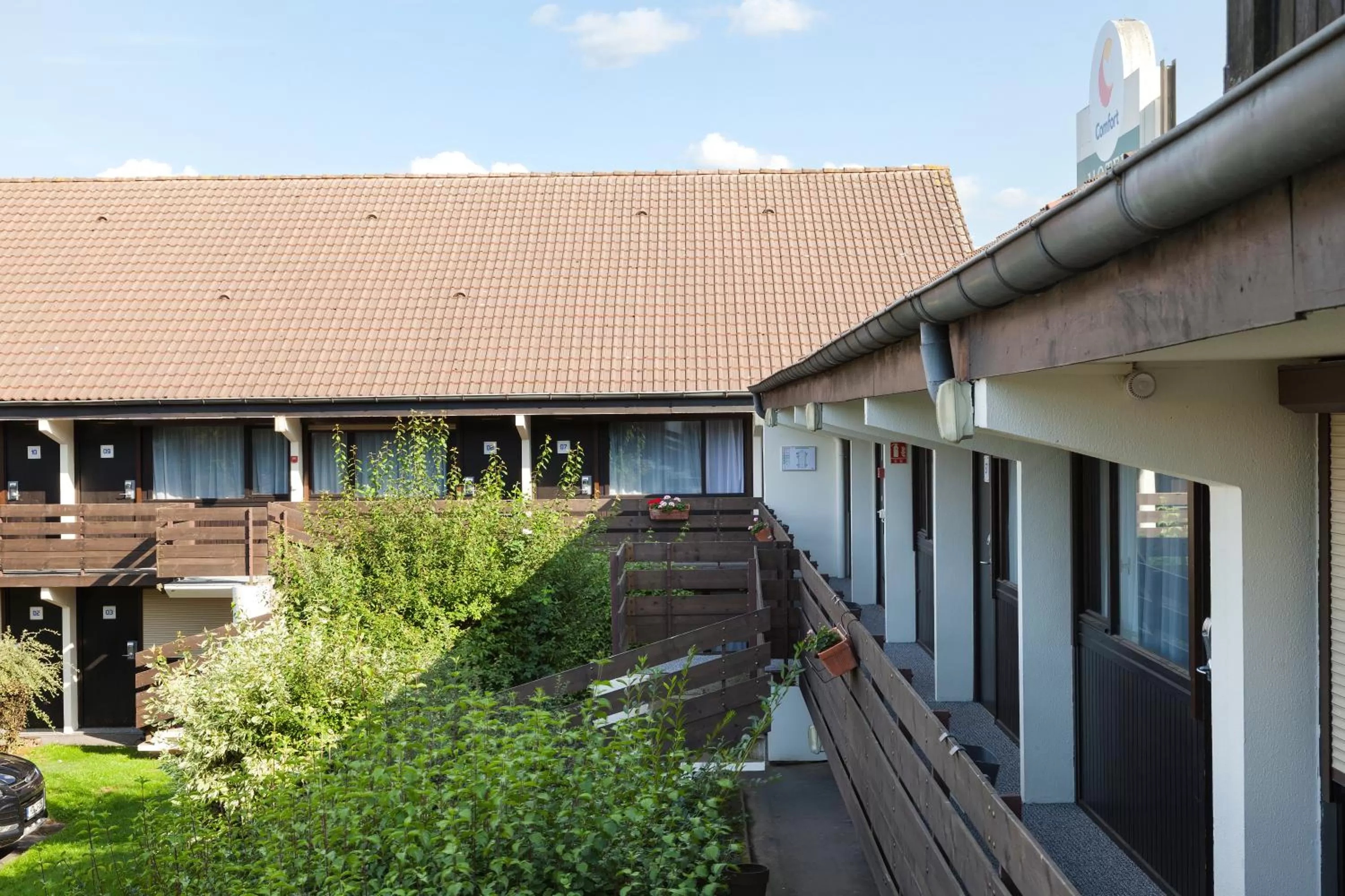 Property building in Comfort Hotel Lens - Noyelles Godault