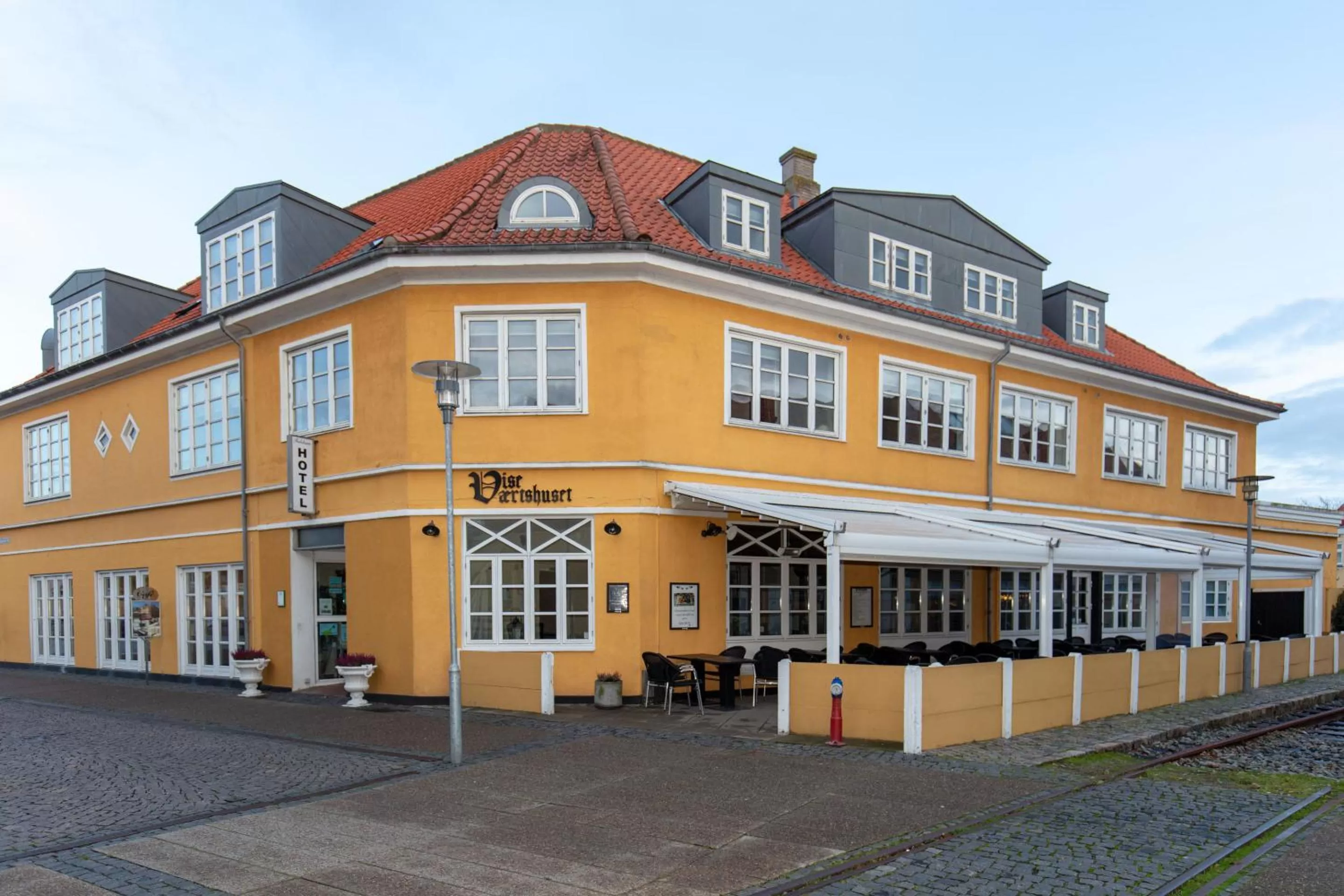 Property building in Foldens Hotel