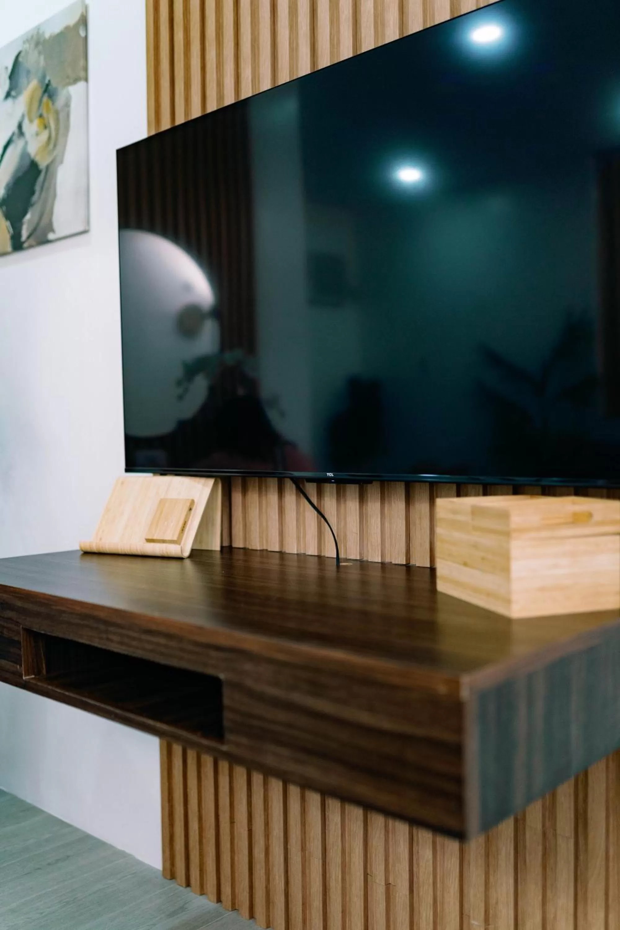 TV and multimedia in 3 Peaks Resort & Boutique Hotel