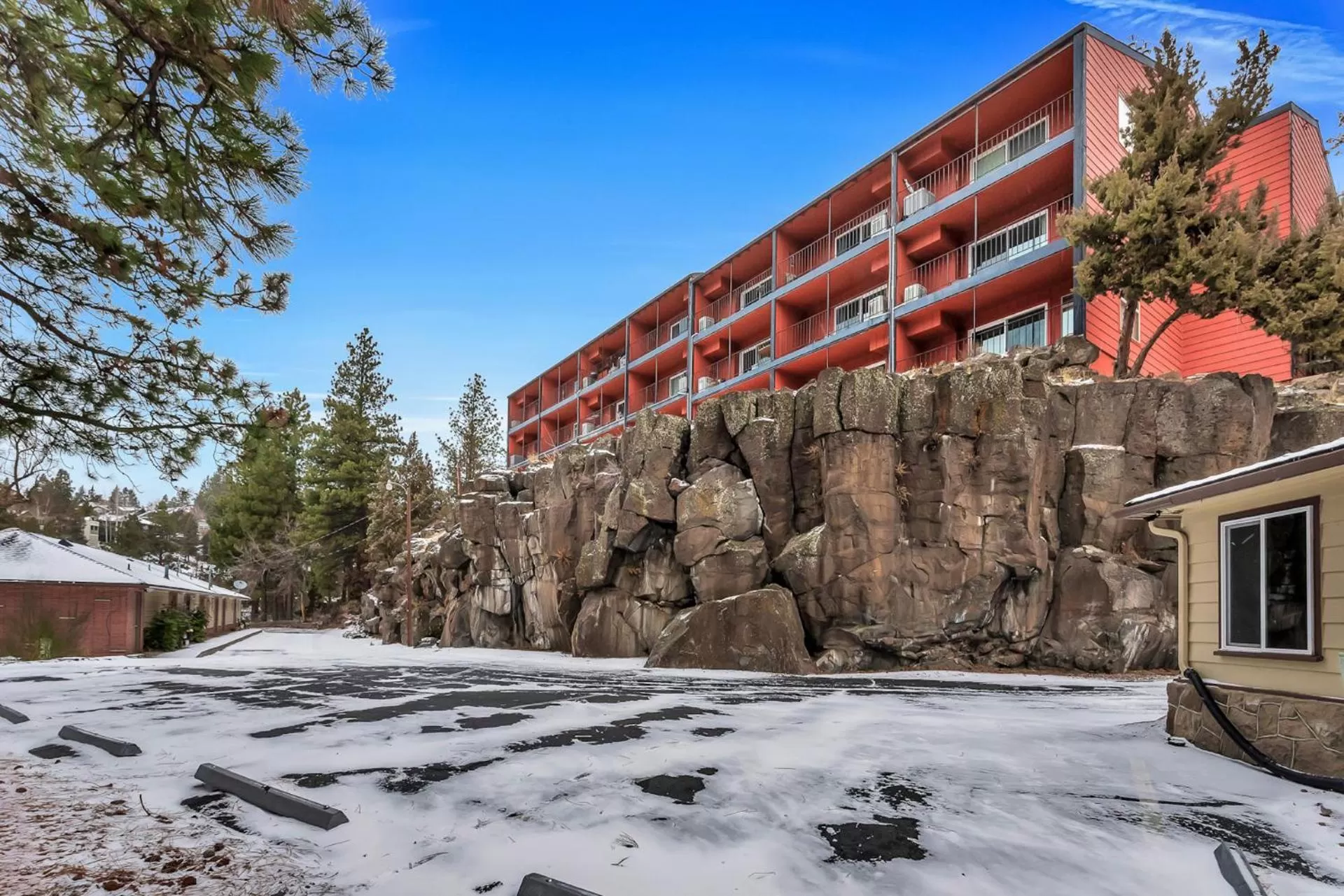 Property building, Winter in Bend Riverside Condos