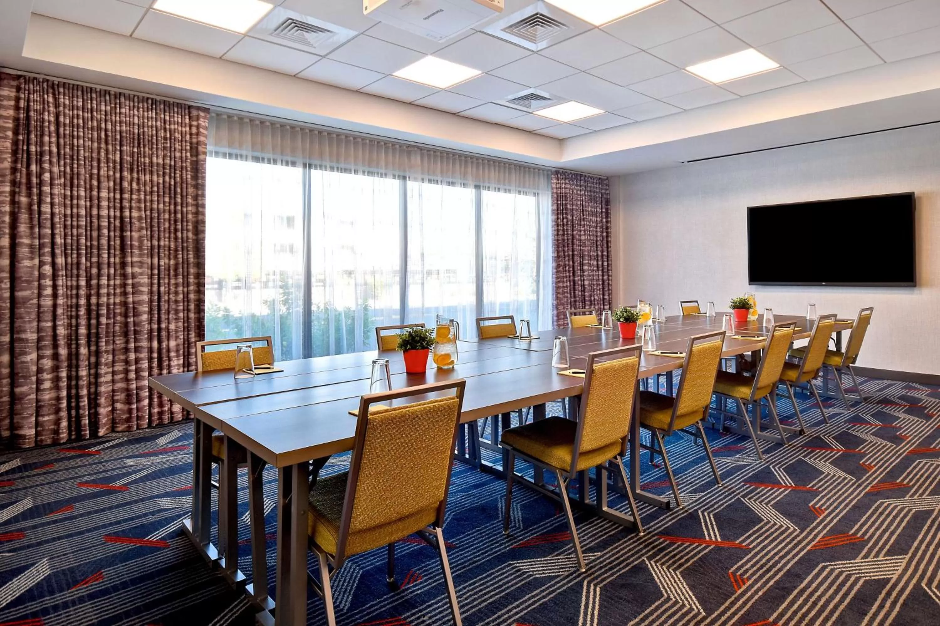Meeting/conference room in Home2 Suites by Hilton Las Vegas Convention Center - No Resort Fee