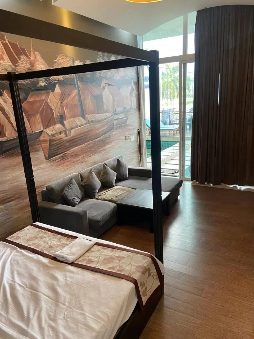 Blue Crystal boutique Hotel