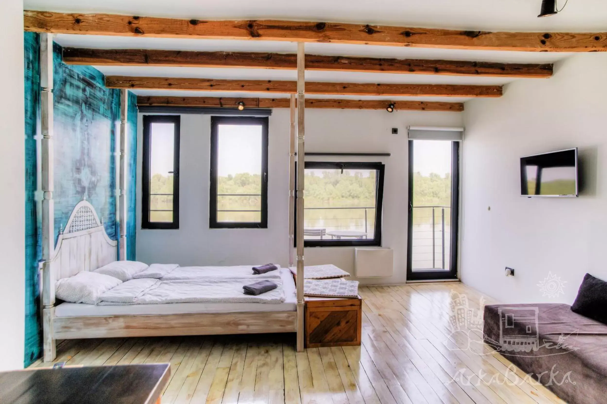 Queen Studio in ArkaBarka 2- Floating Dream Rooms and Apartments Queen Studio in ArkaBarka 2- Floating Dream Rooms and Apartments