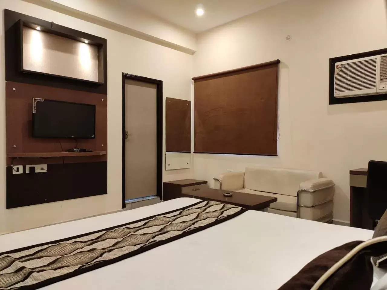 Deluxe Double Room - single occupancy - Indian nationals only in Maple Delite Deluxe Double Room - single occupancy - Indian nationals only in Maple Delite