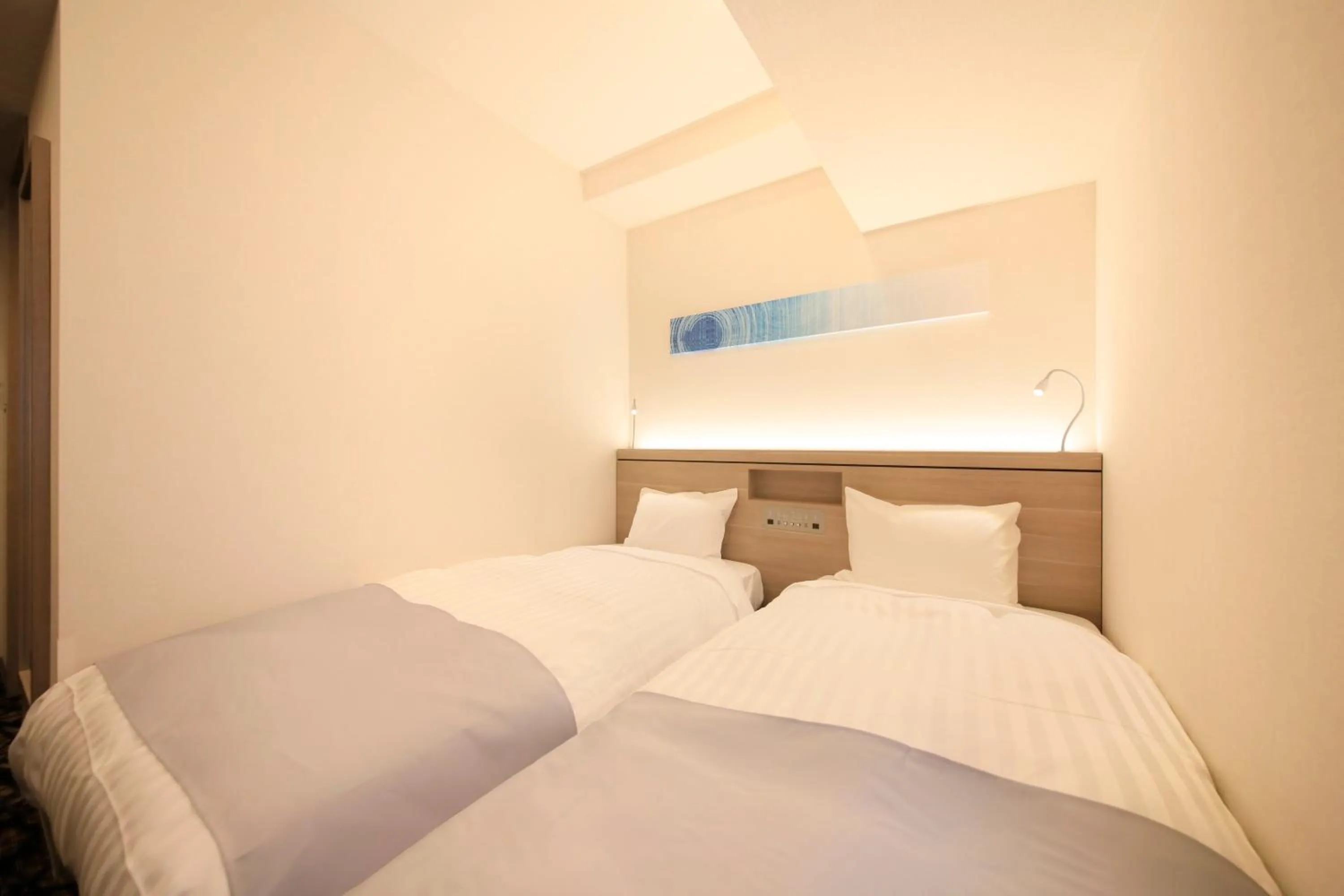 Photo of the whole room, Bed in S-peria Inn Osaka Hommachi