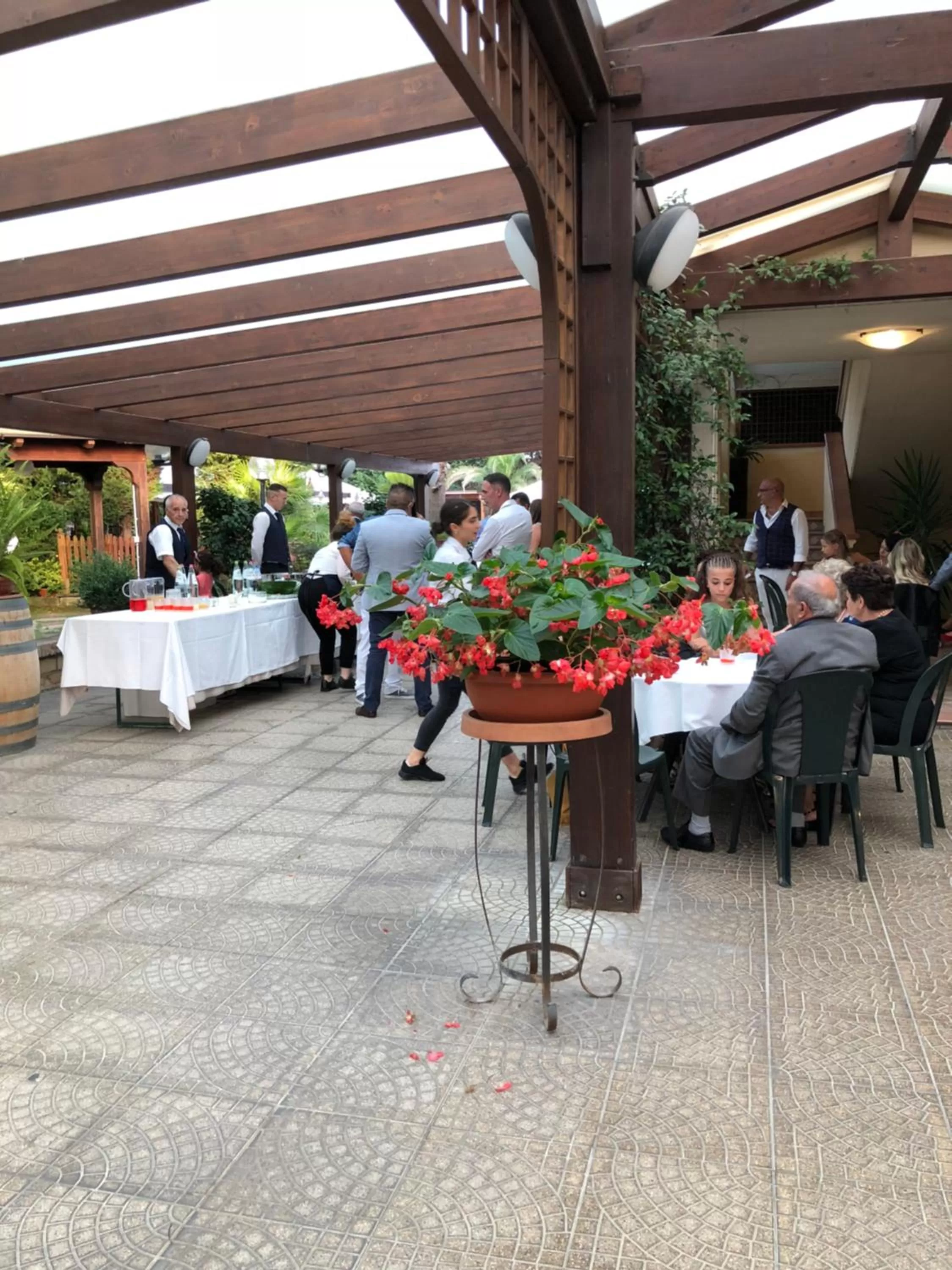 Restaurant/places to eat in Hotel La Rotonda