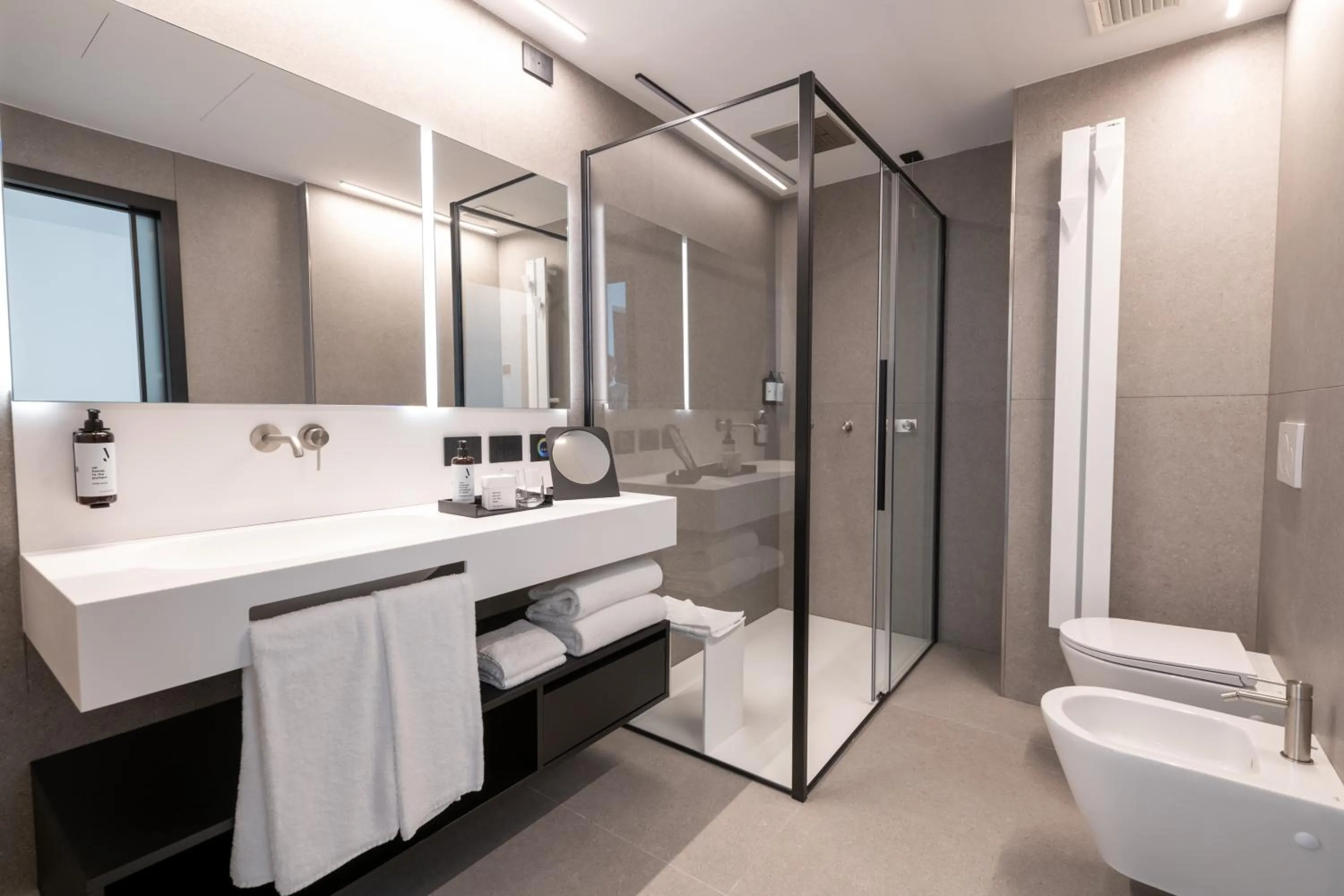 Bathroom in J44 Lifestyle Hotel