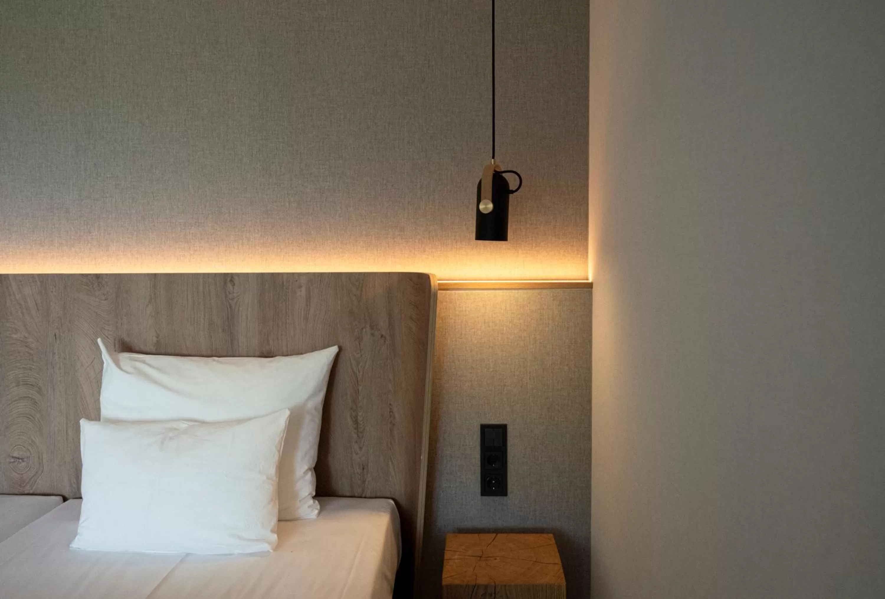 Bed in Hotel VierJahreszeiten am Seilersee