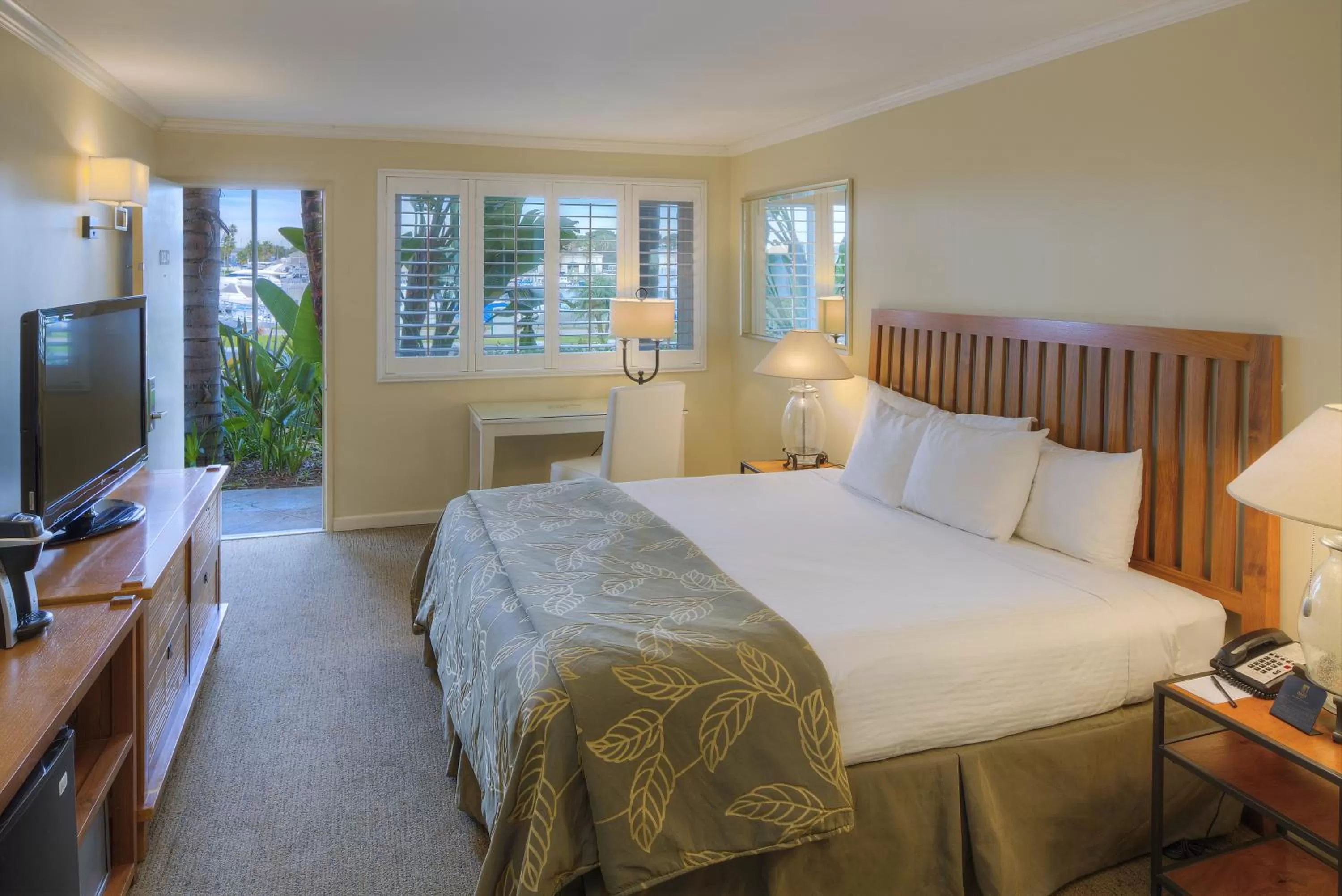 Standard Room, 1 King Bed in The Dana on Mission Bay