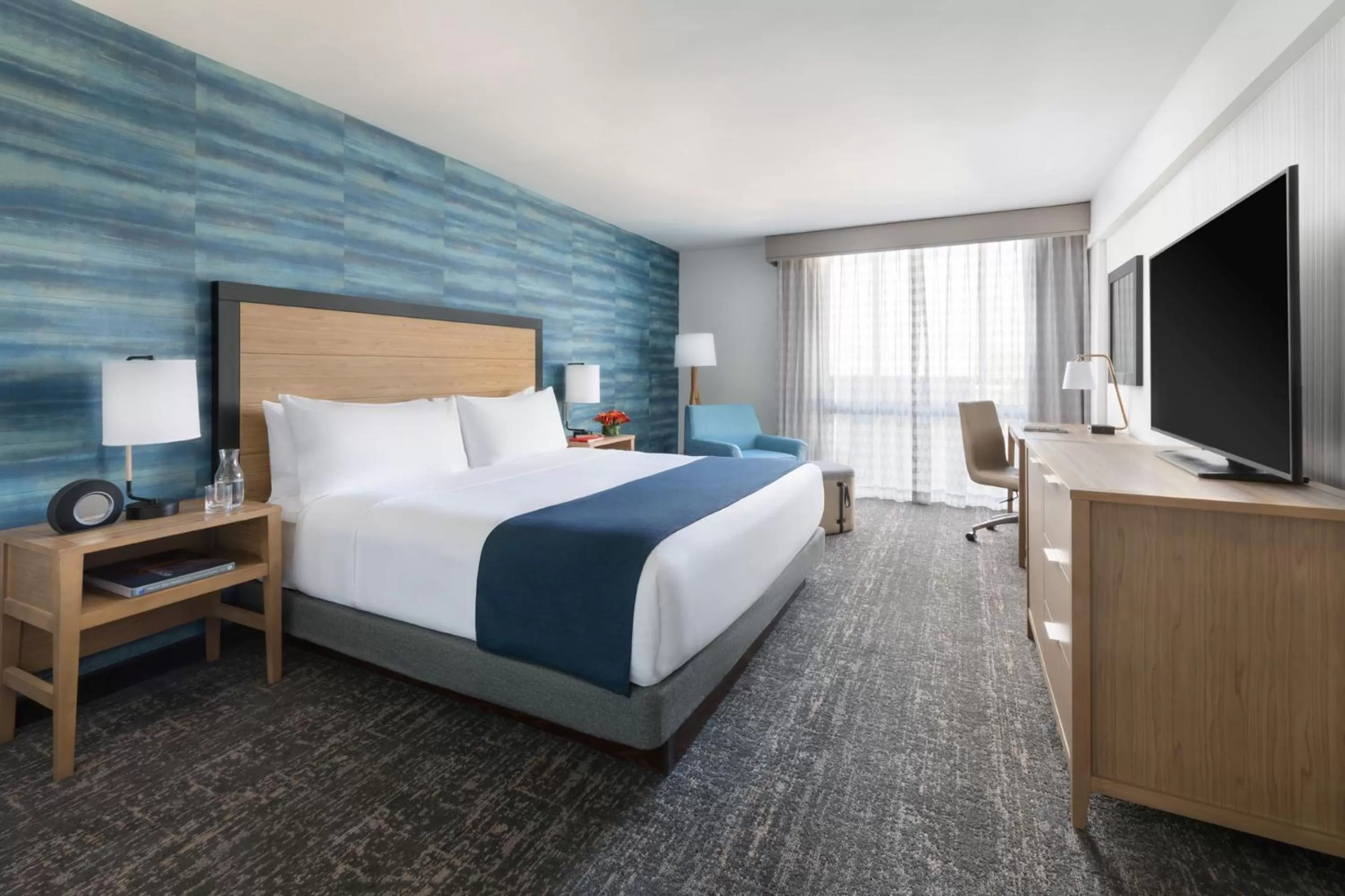 Photo of the whole room, Bed in Hotel Caza Fisherman's Wharf