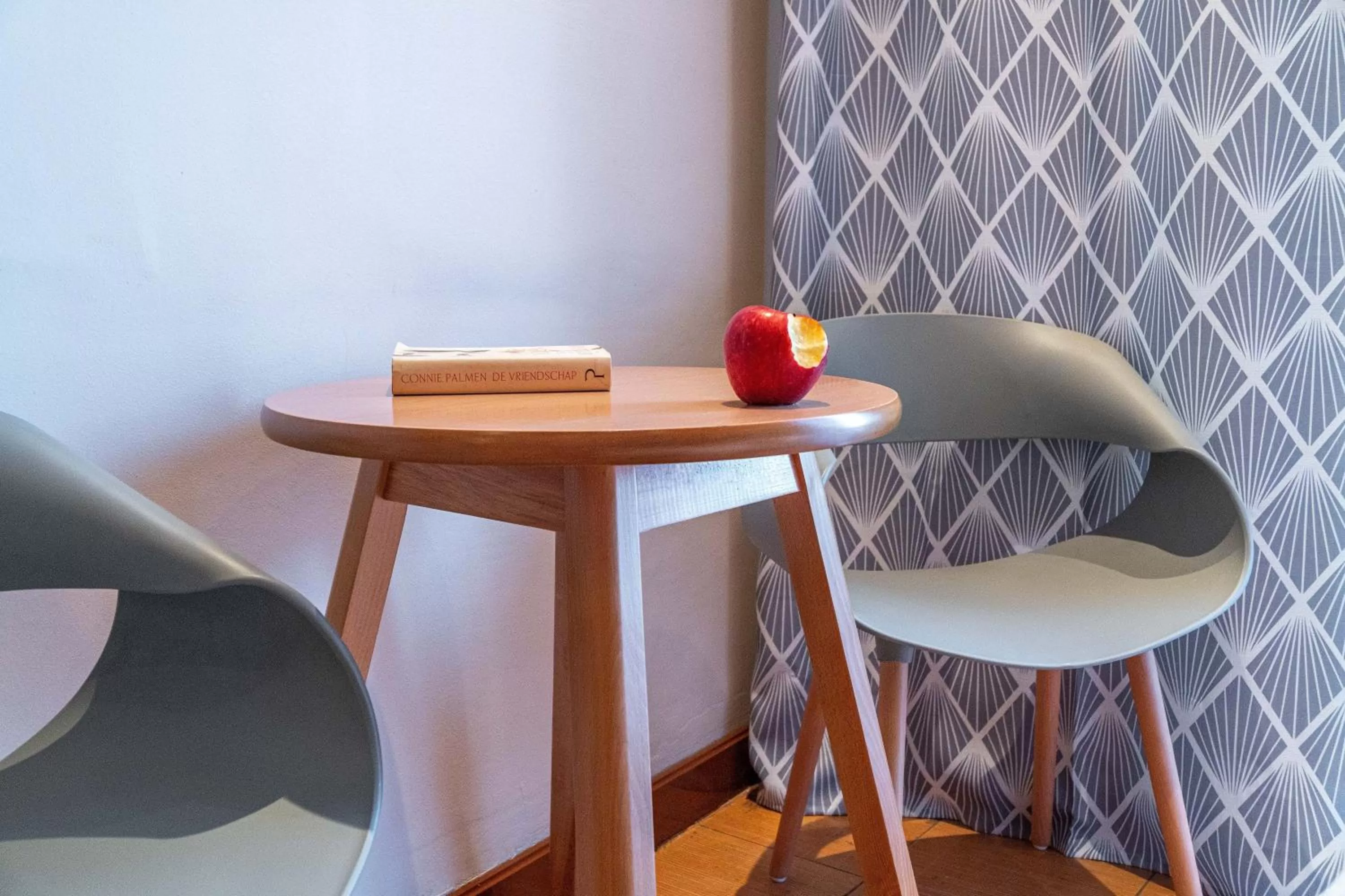 Seating area in Zen Hotel