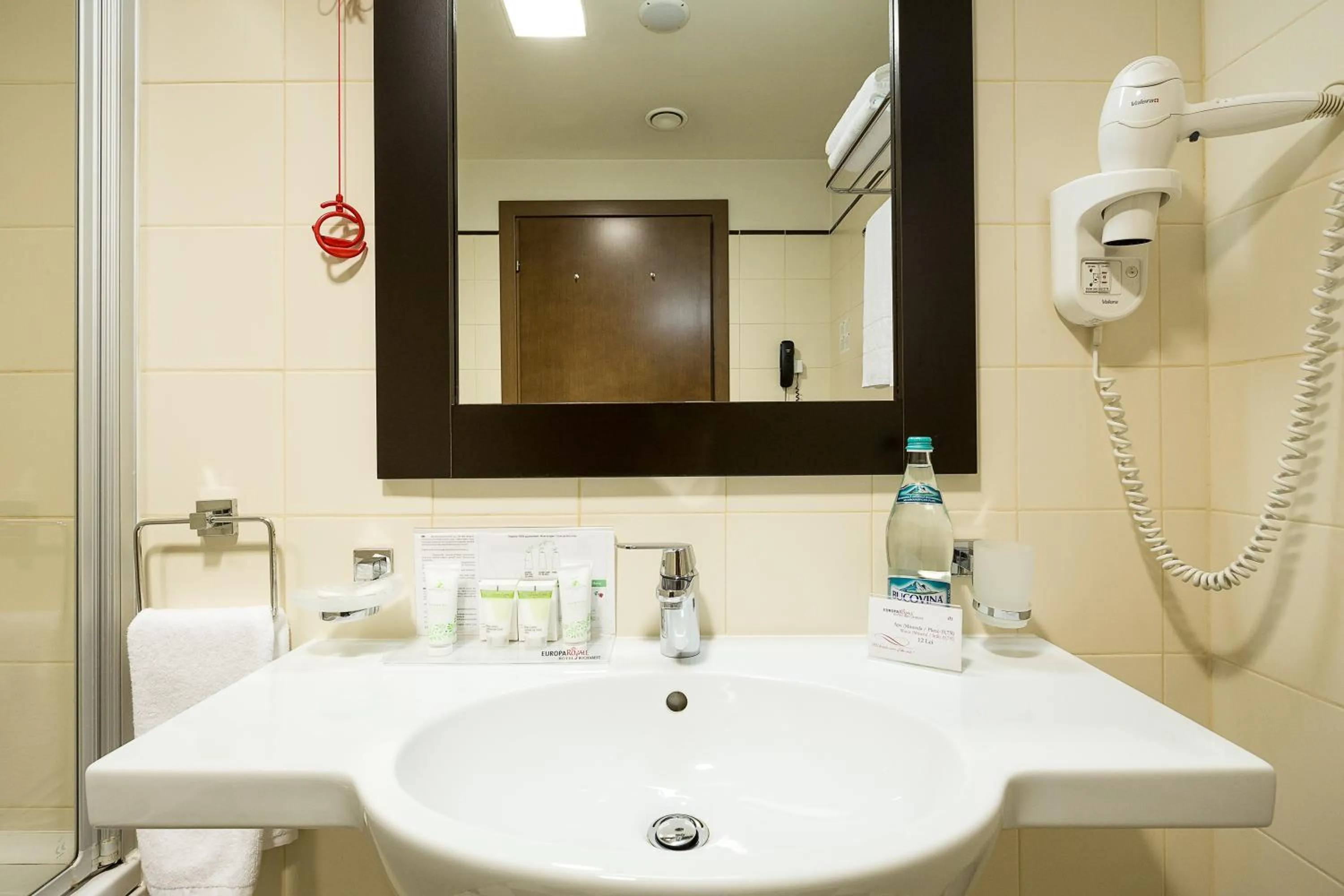 Bathroom in Europa Royale Bucharest