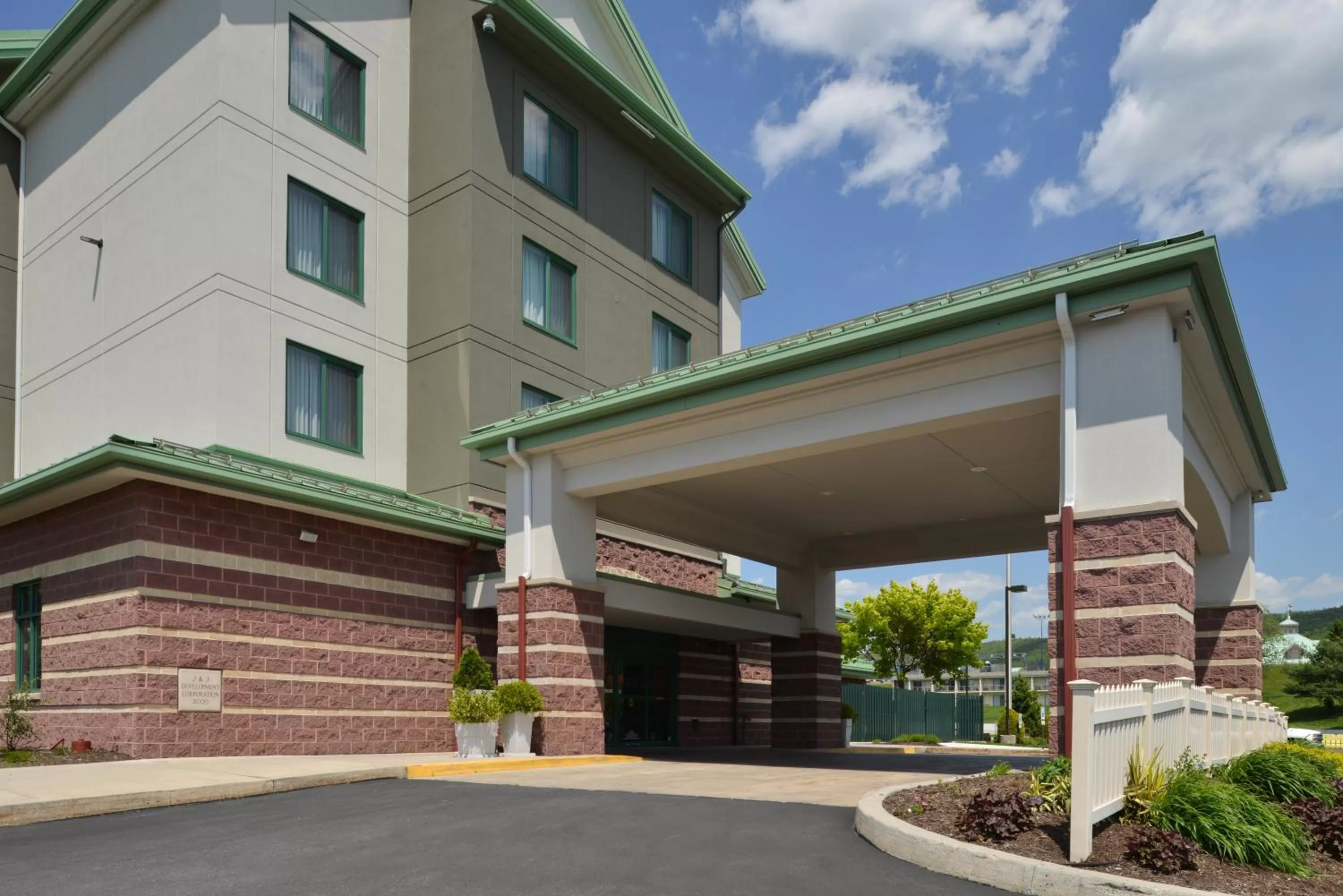Property building in Holiday Inn Express Breezewood by IHG