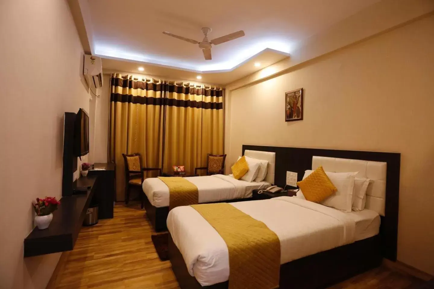 Superior Double Room with Balcony in Paradise Ganga - A River Side Hotel Superior Double Room with Balcony in Paradise Ganga - A River Side Hotel