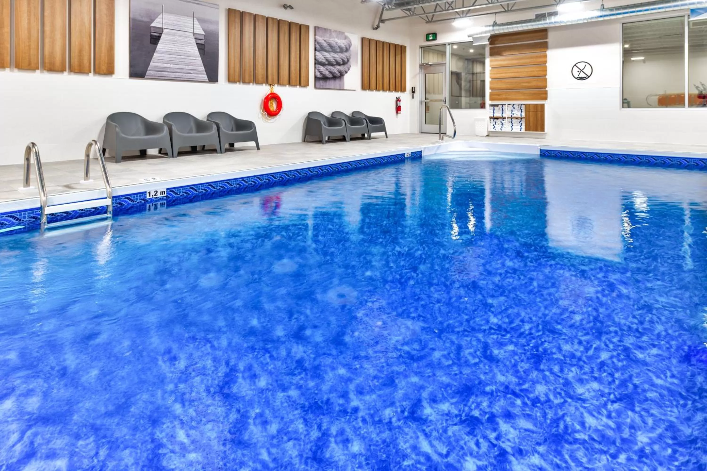 Swimming pool in Holiday Inn Express & Suites - Trois Rivieres Ouest by IHG