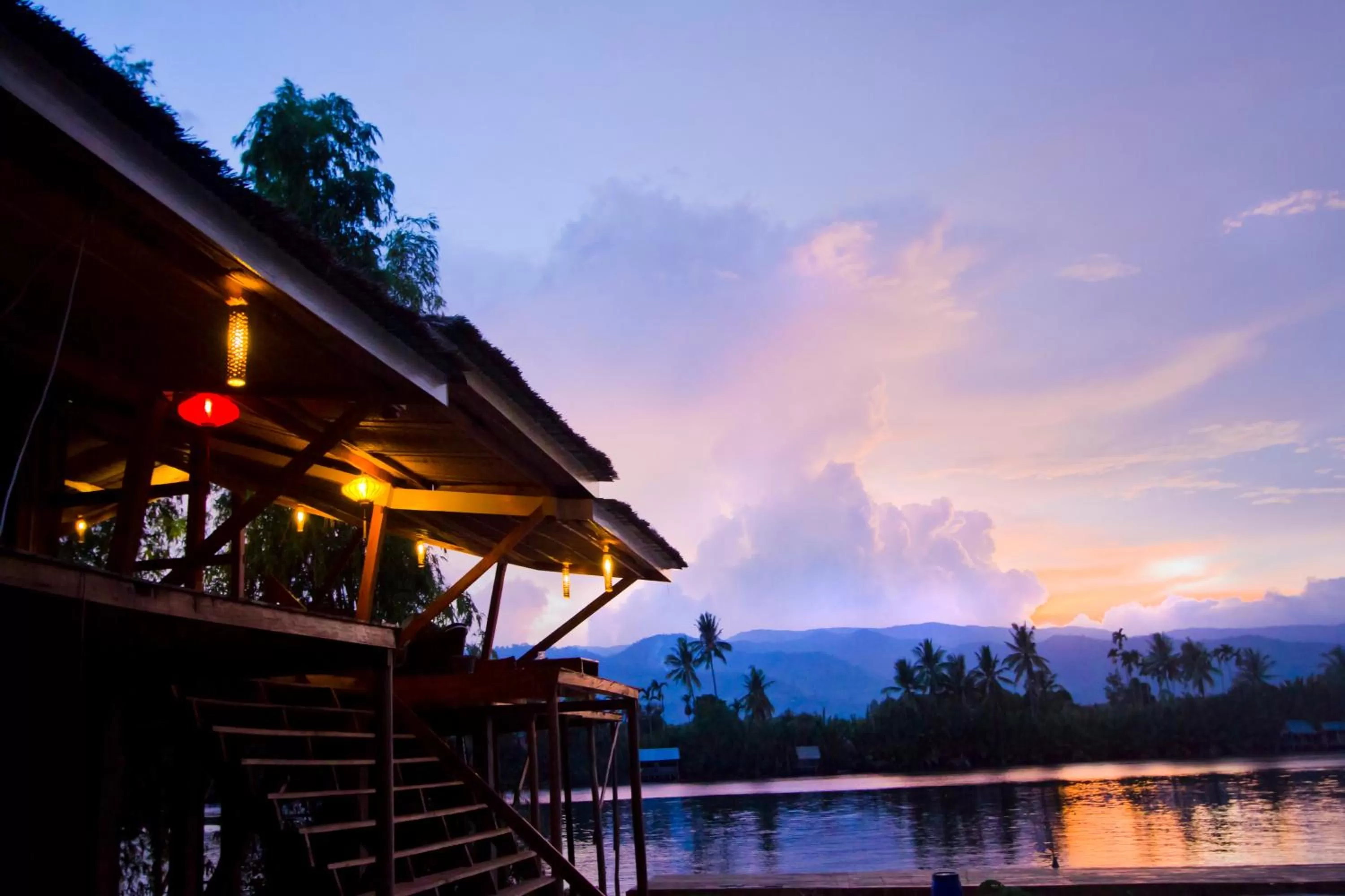 Restaurant/places to eat, Sunrise/Sunset in Sabay Beach