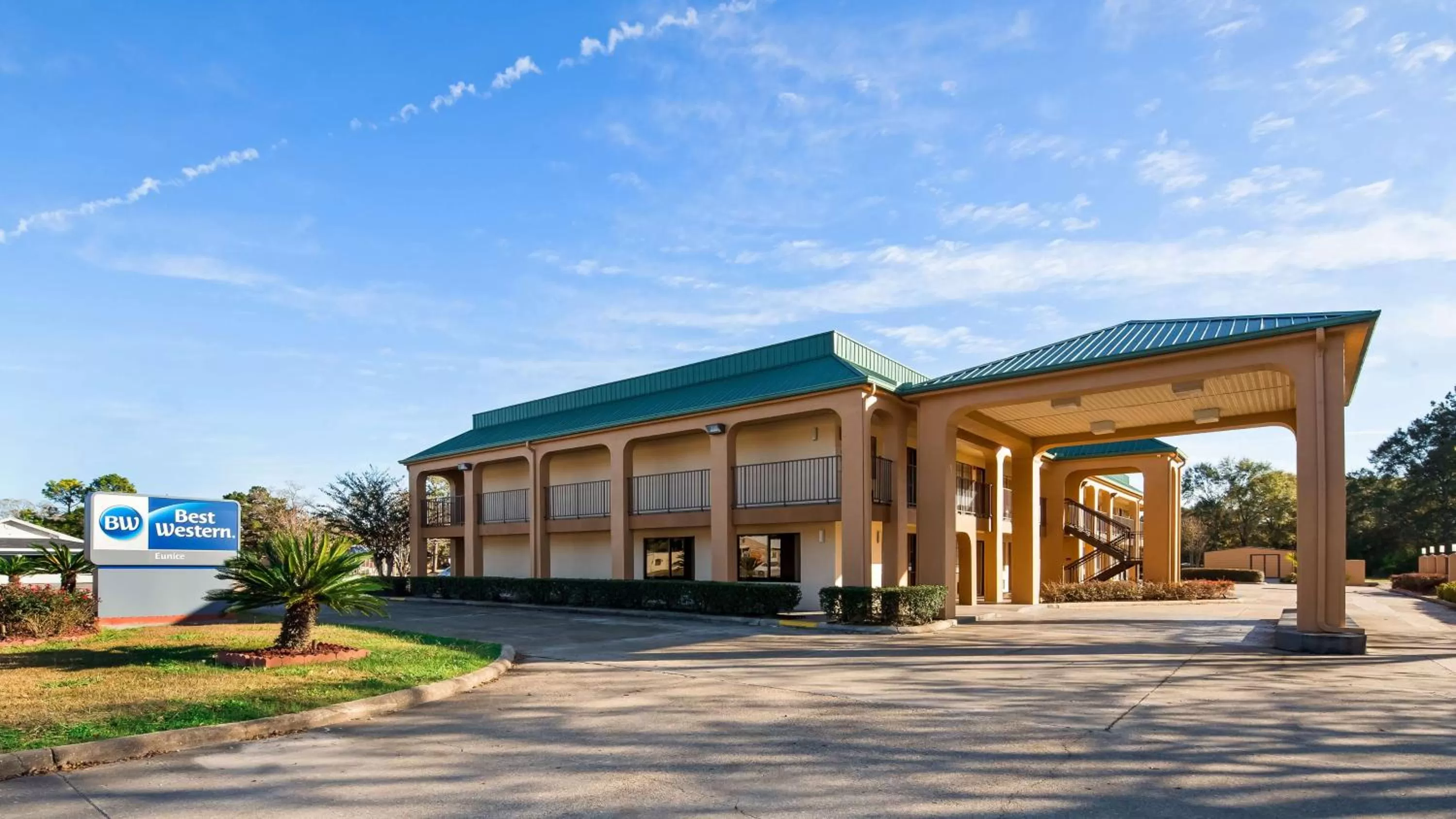 Property building in Best Western Eunice